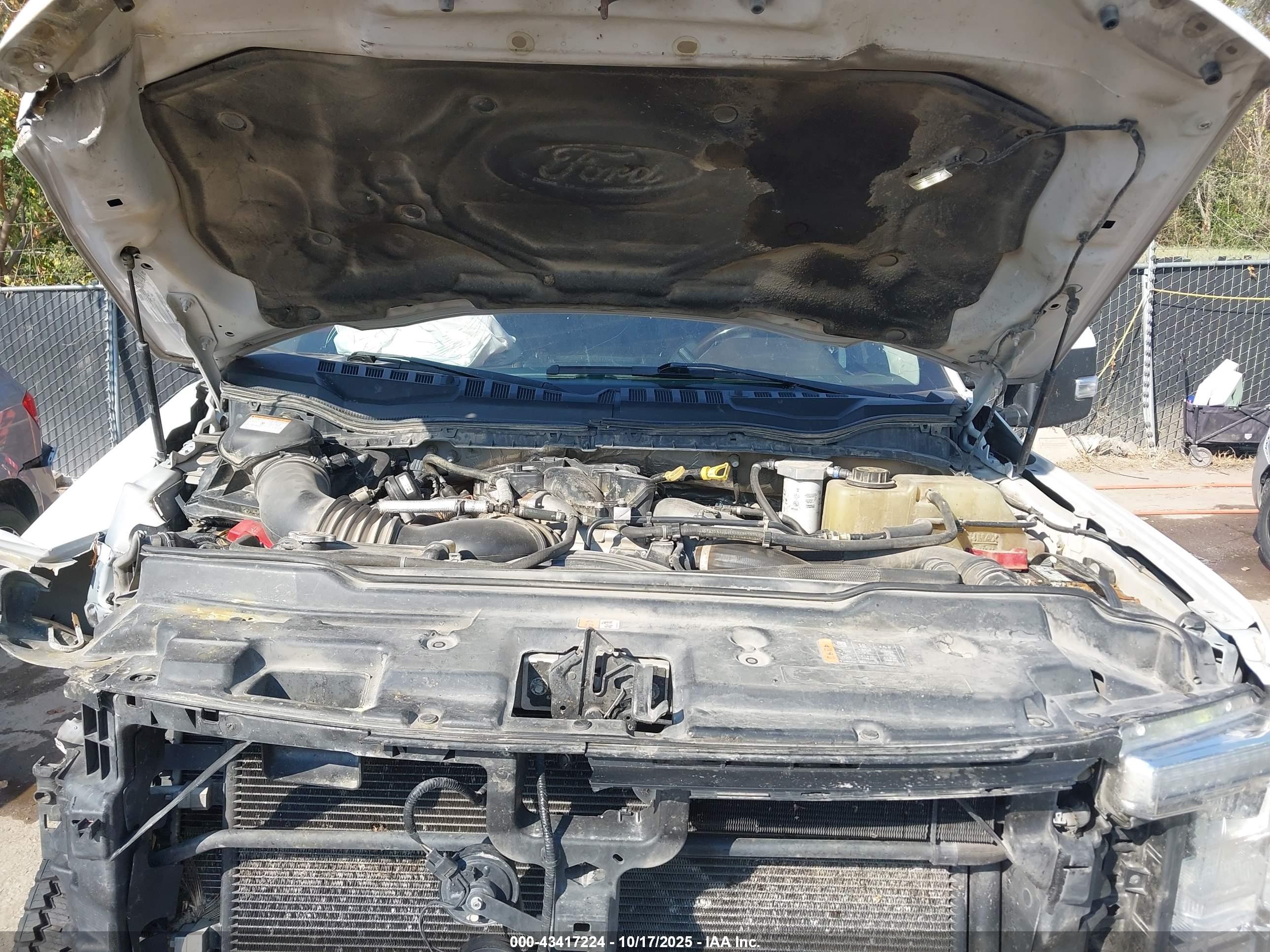 FORD F-450 image 10