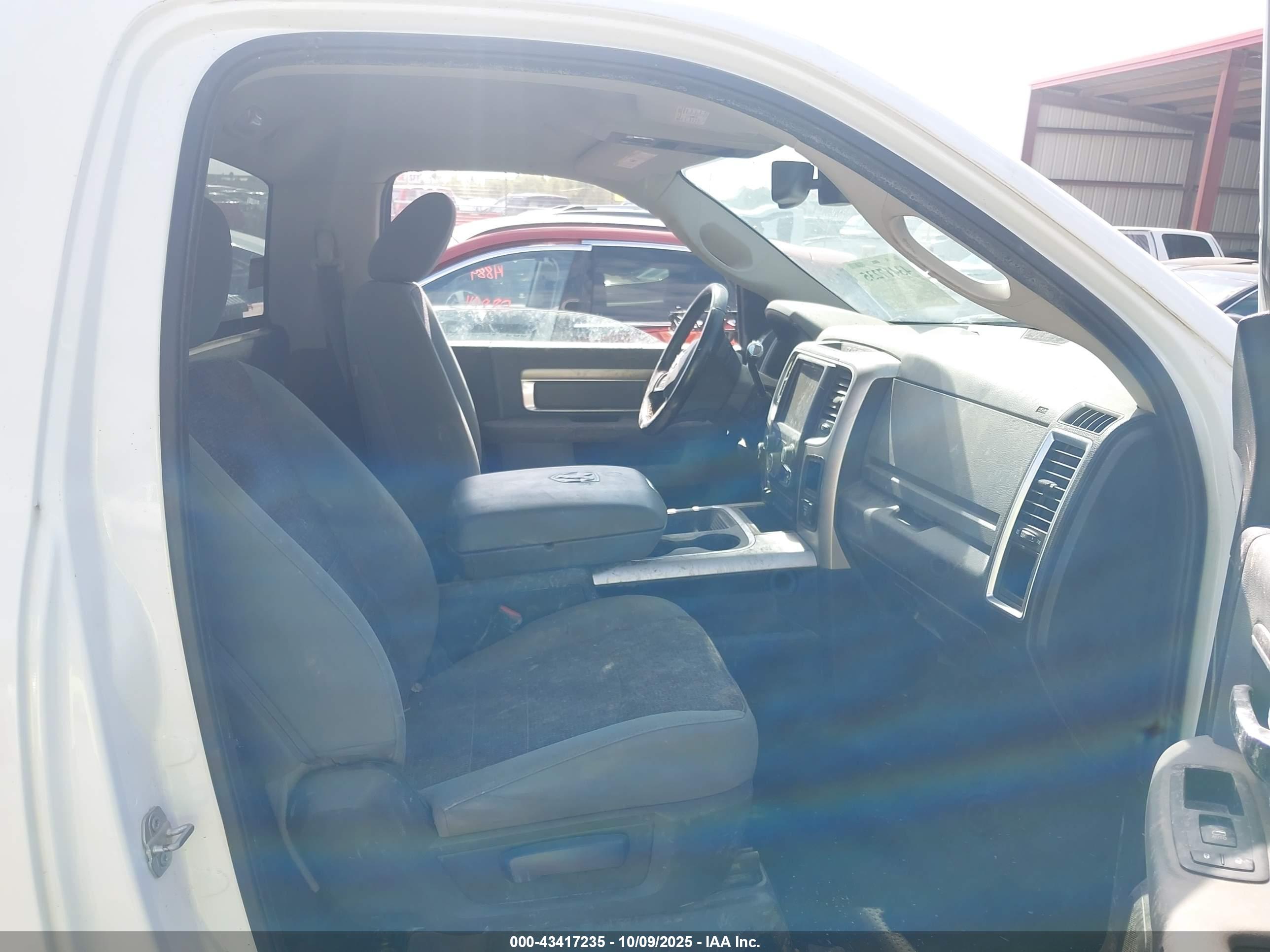 RAM 2500 image 5