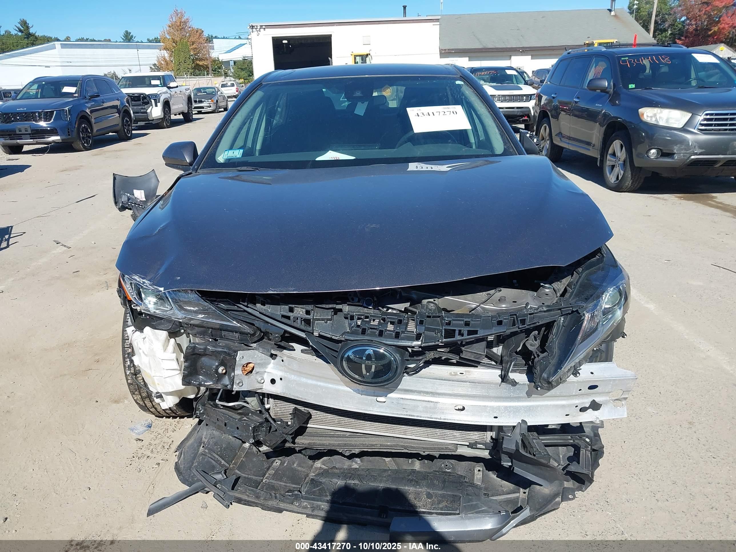 TOYOTA CAMRY image 6