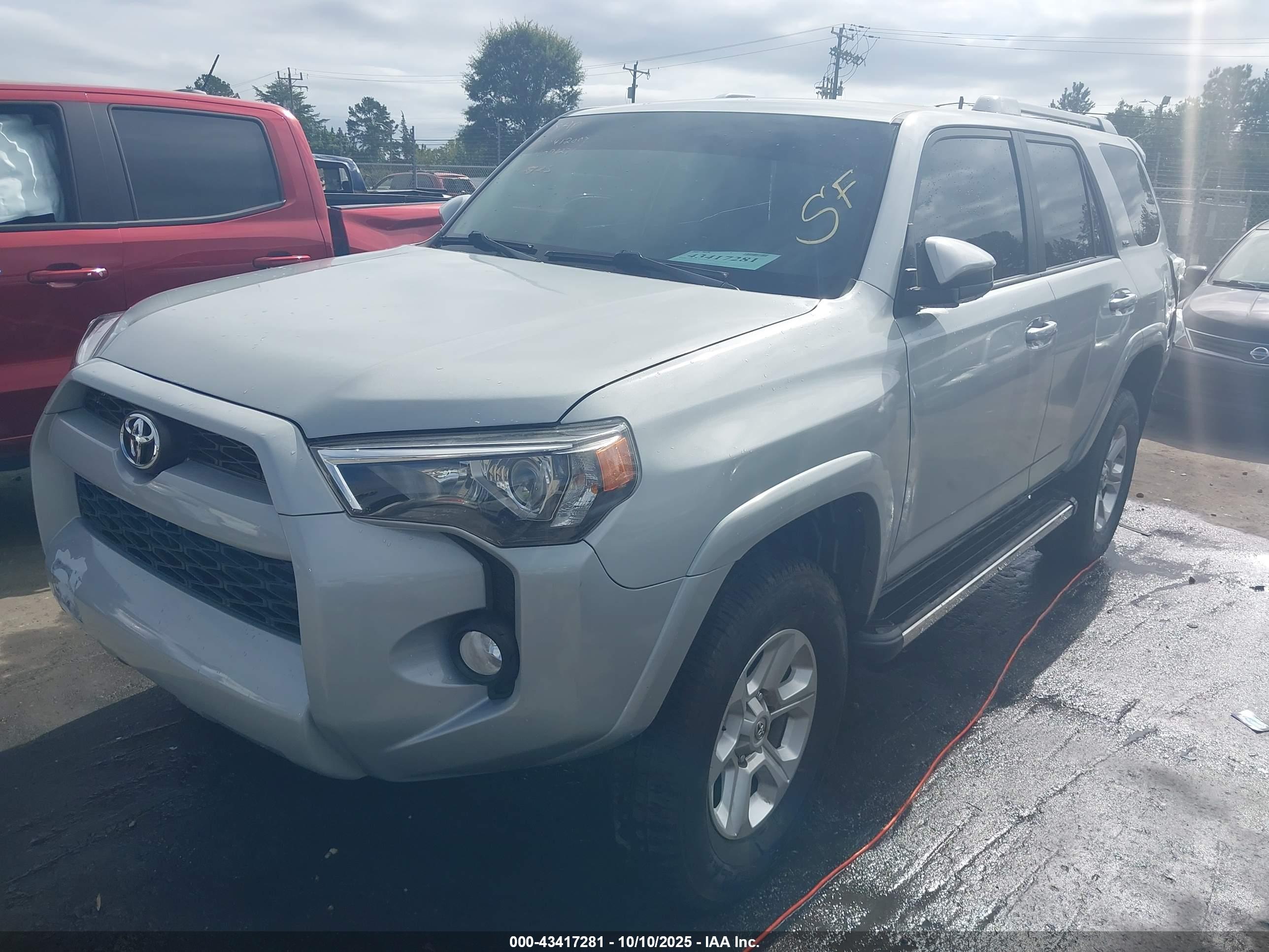 TOYOTA 4RUNNER image 2