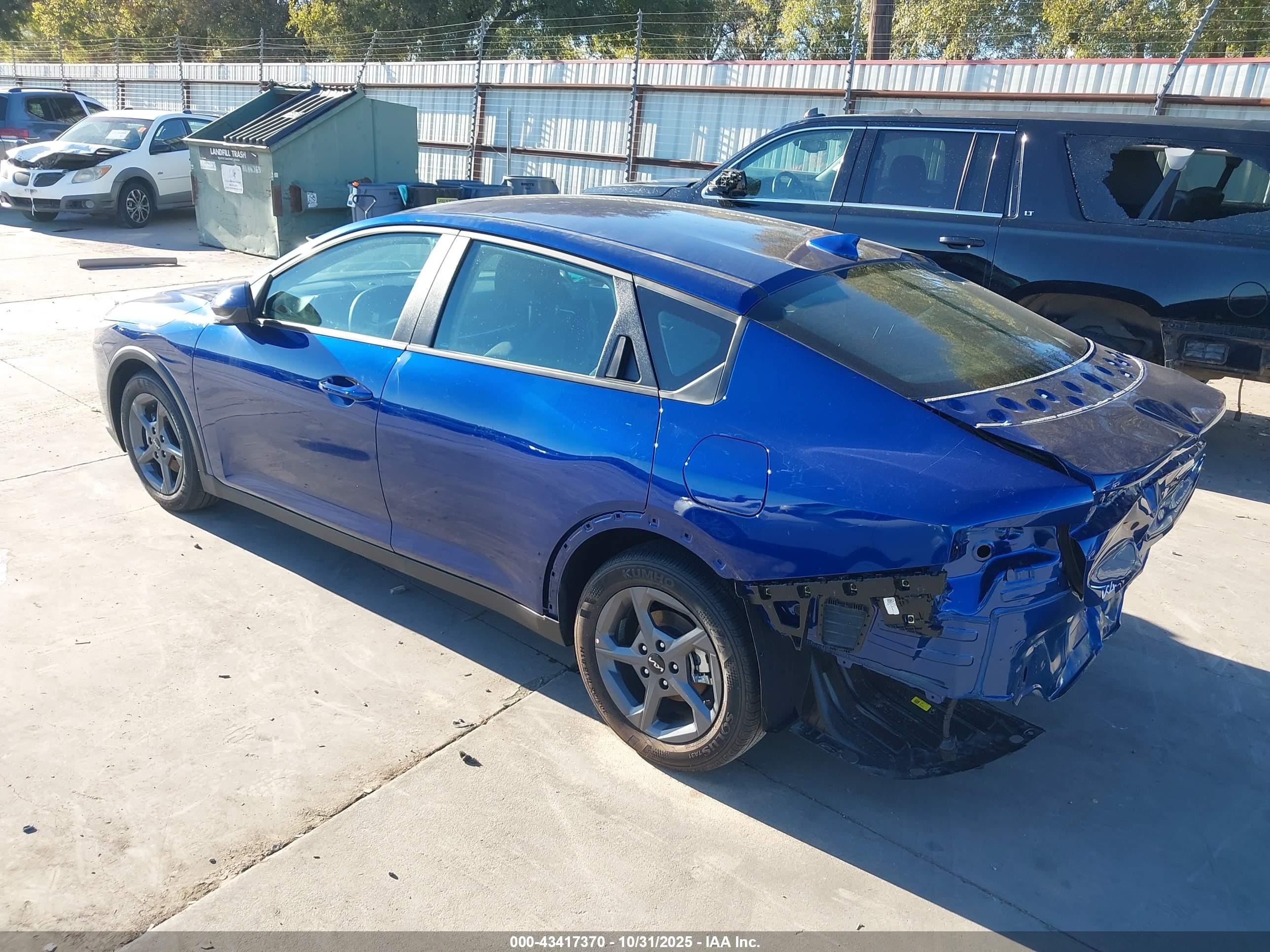 KIA K4 image 3