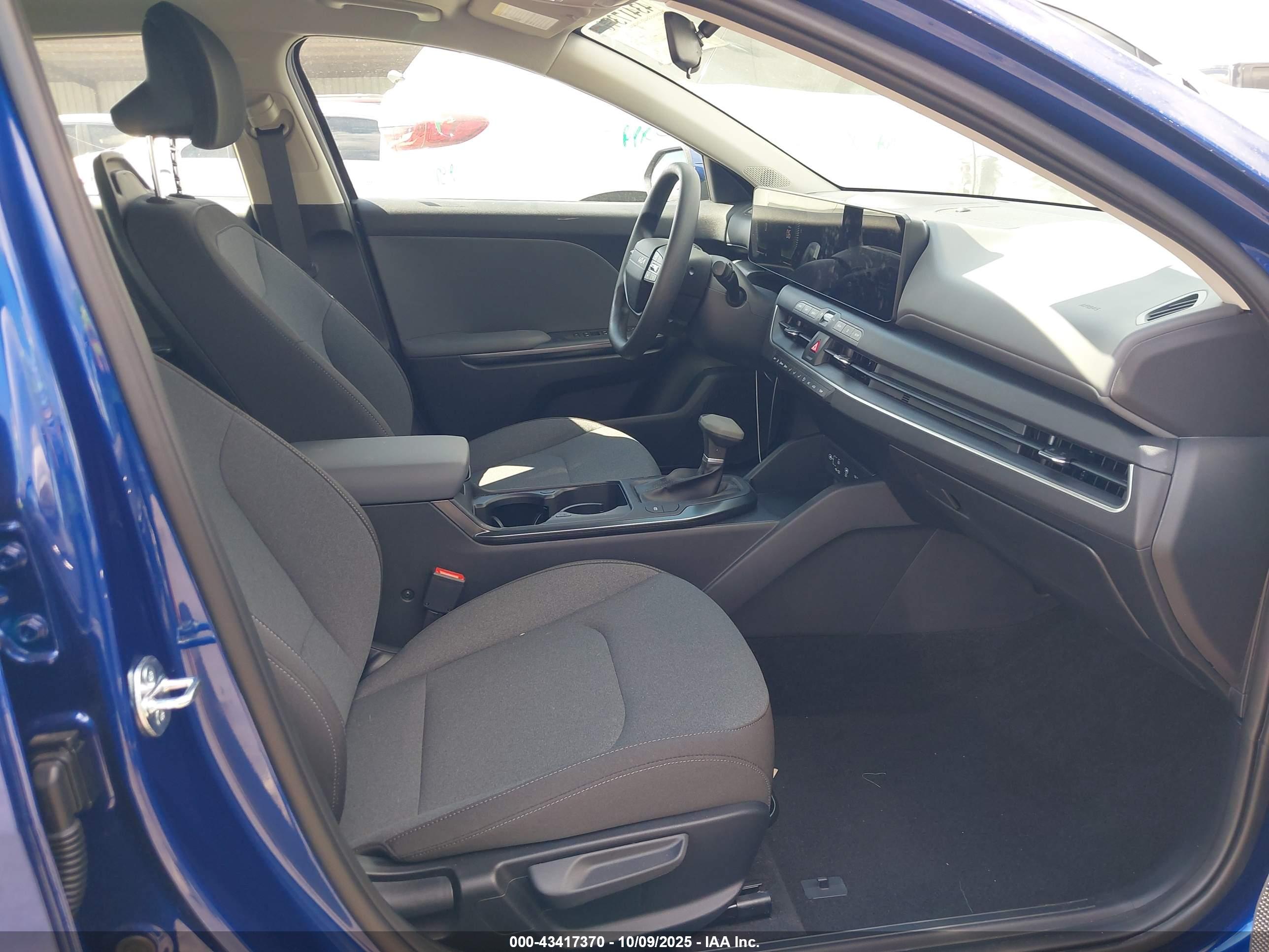 KIA K4 image 5