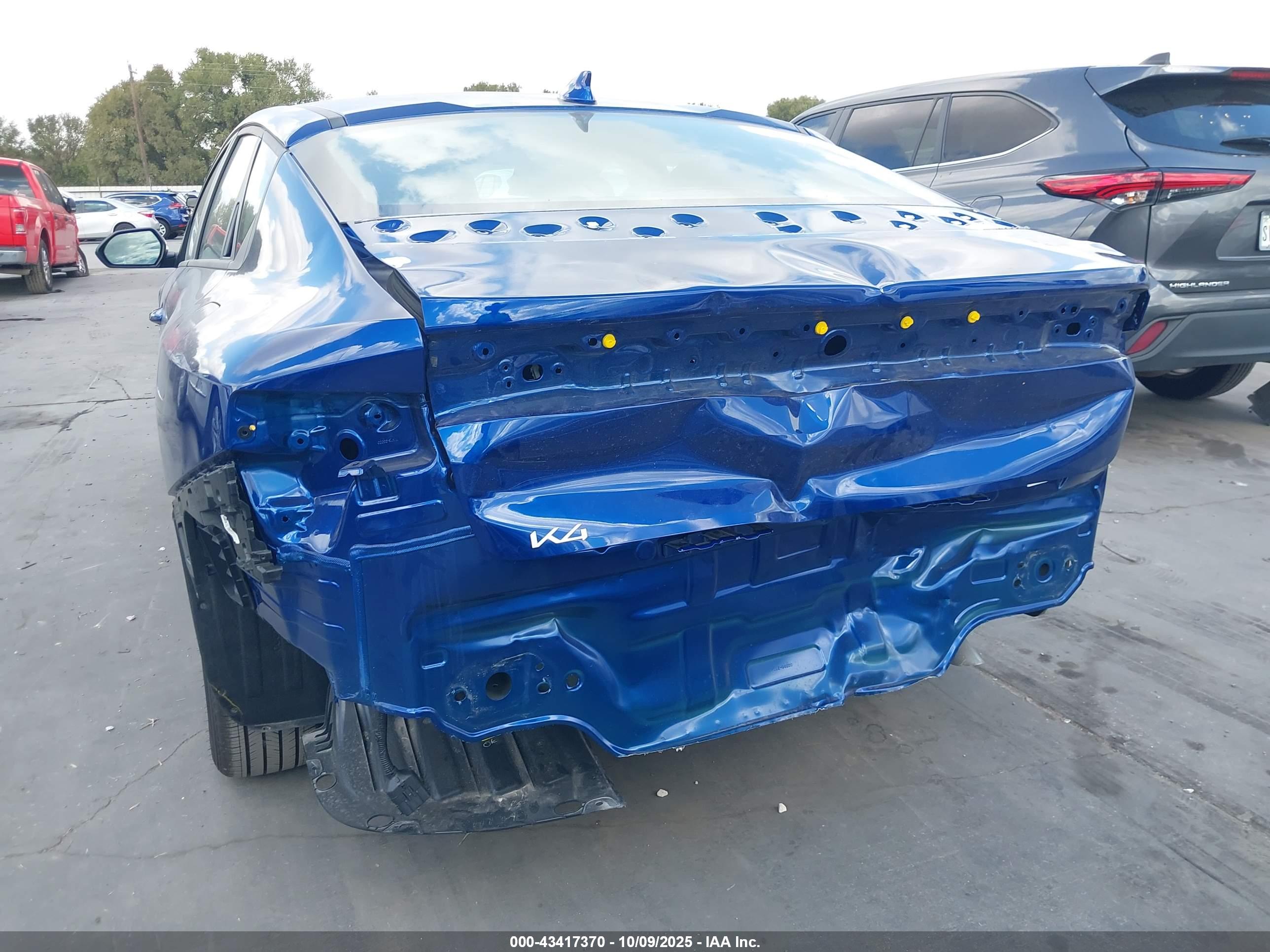 KIA K4 image 6