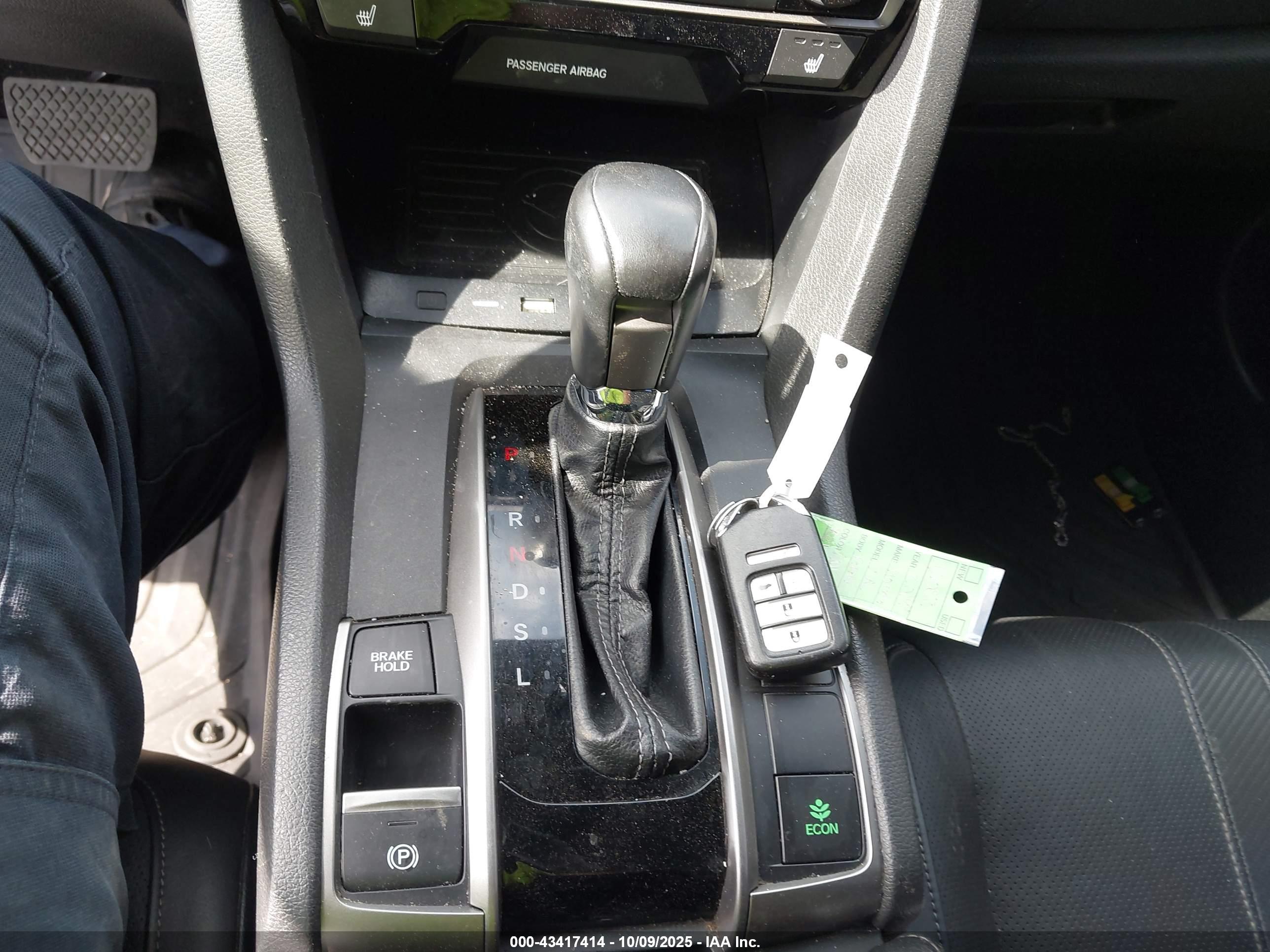HONDA CIVIC image 11