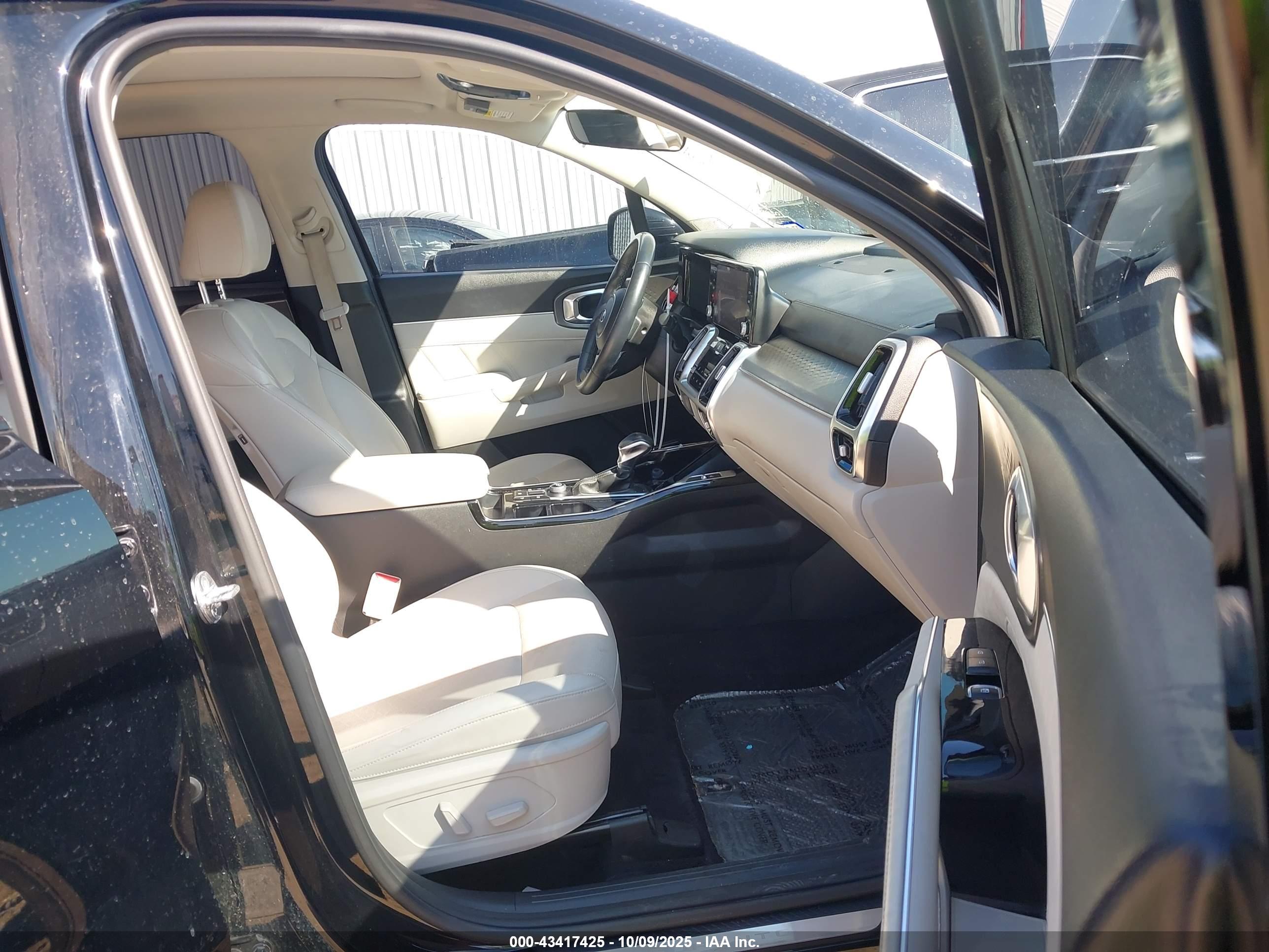 KIA SORENTO image 5