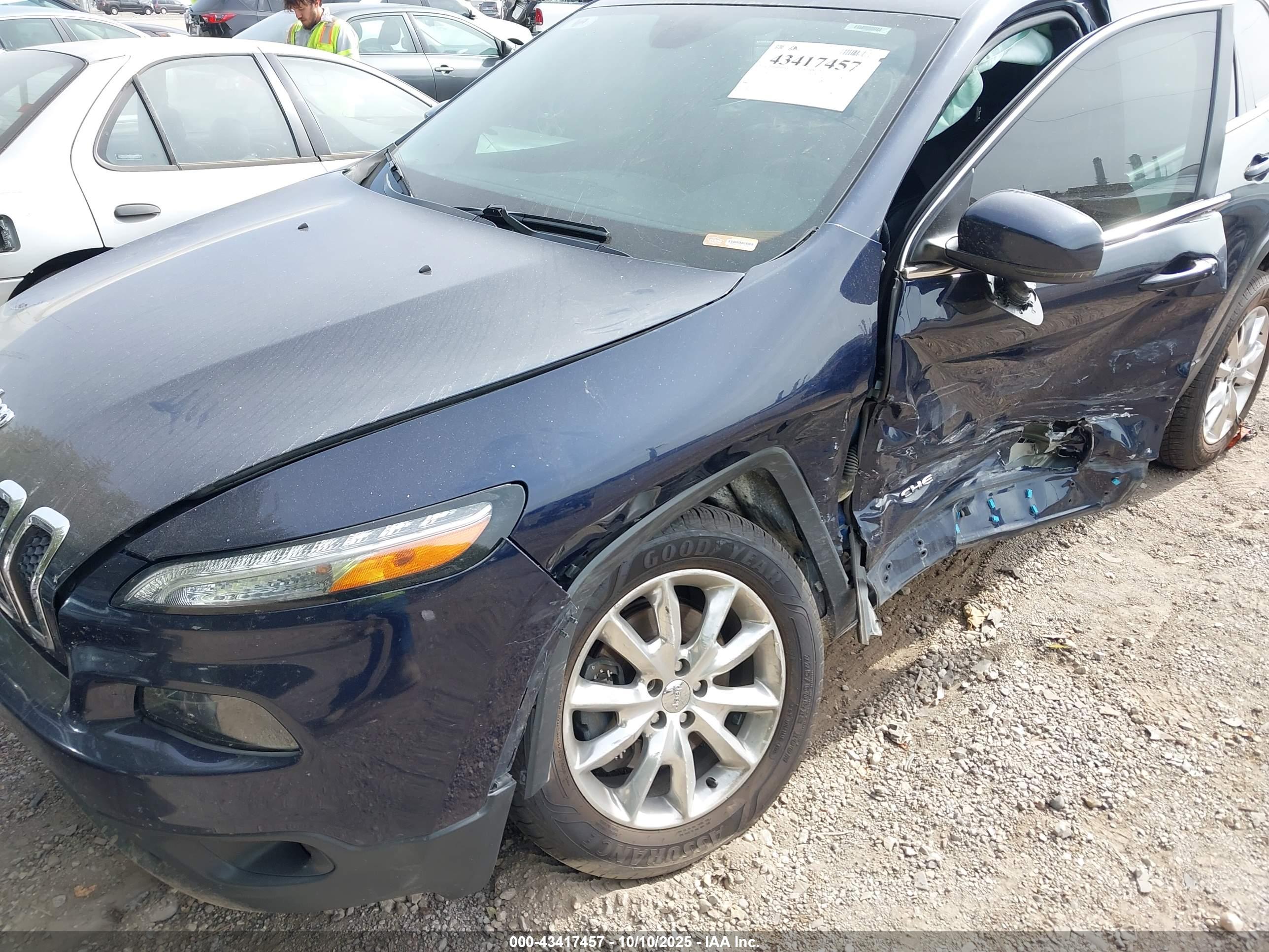 JEEP CHEROKEE image 6