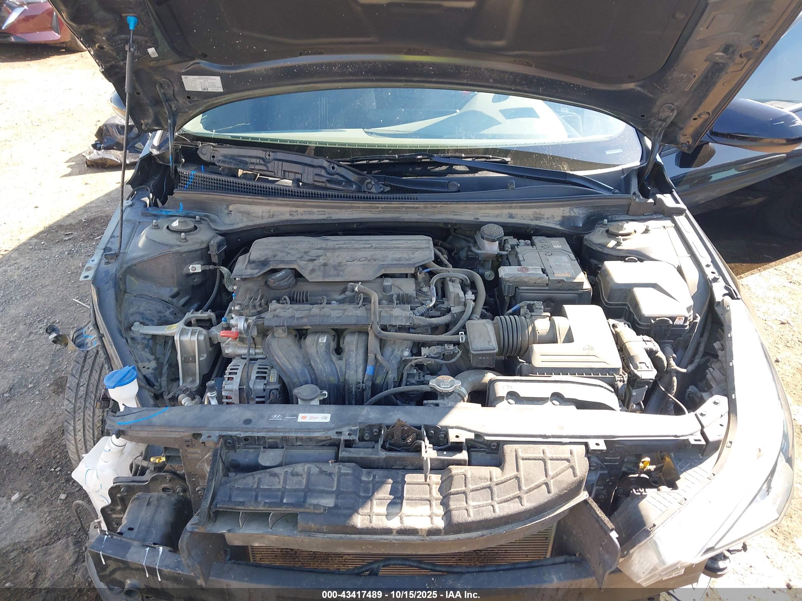 HYUNDAI ELANTRA image 10