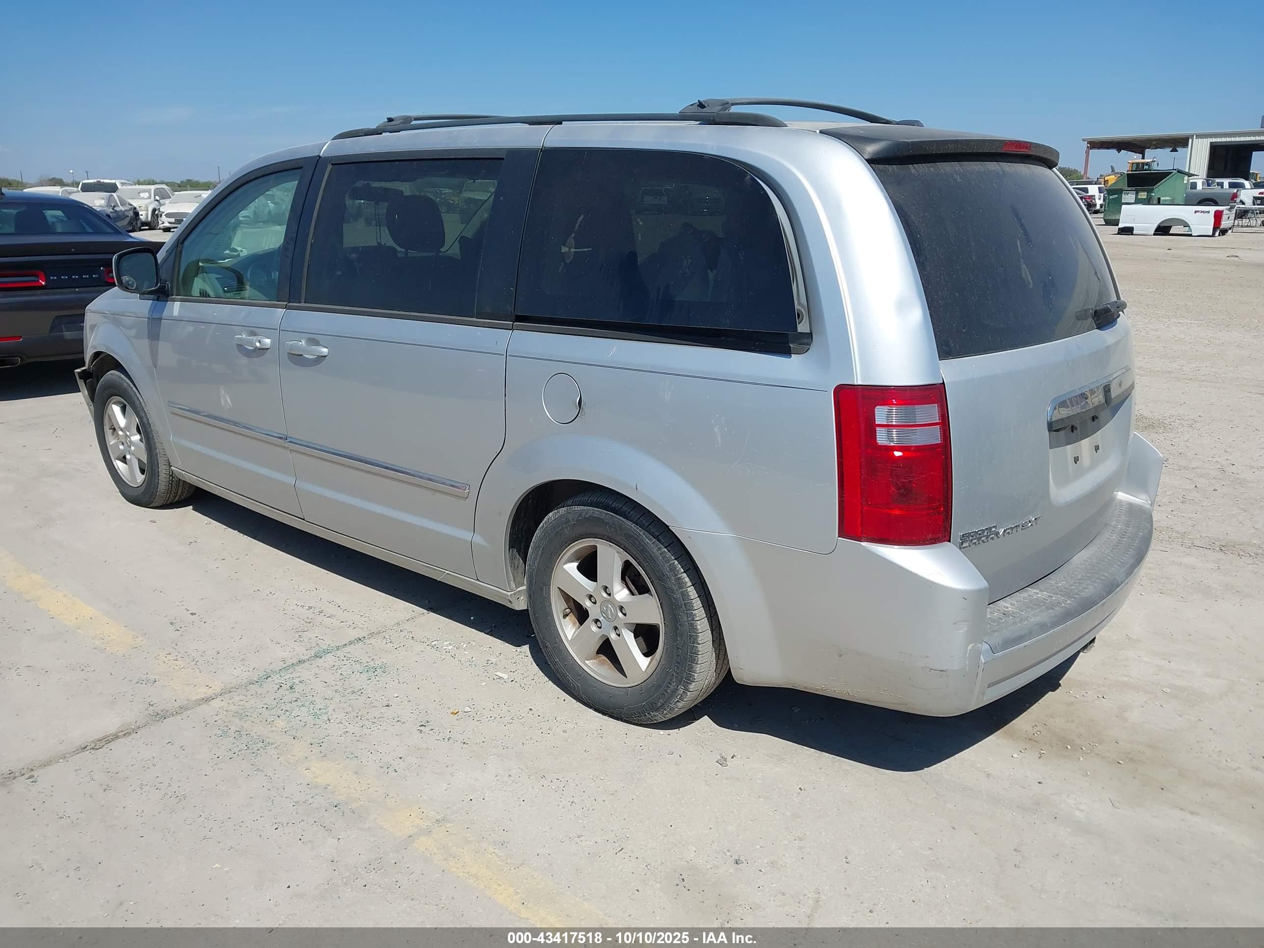 DODGE GRAND image 3