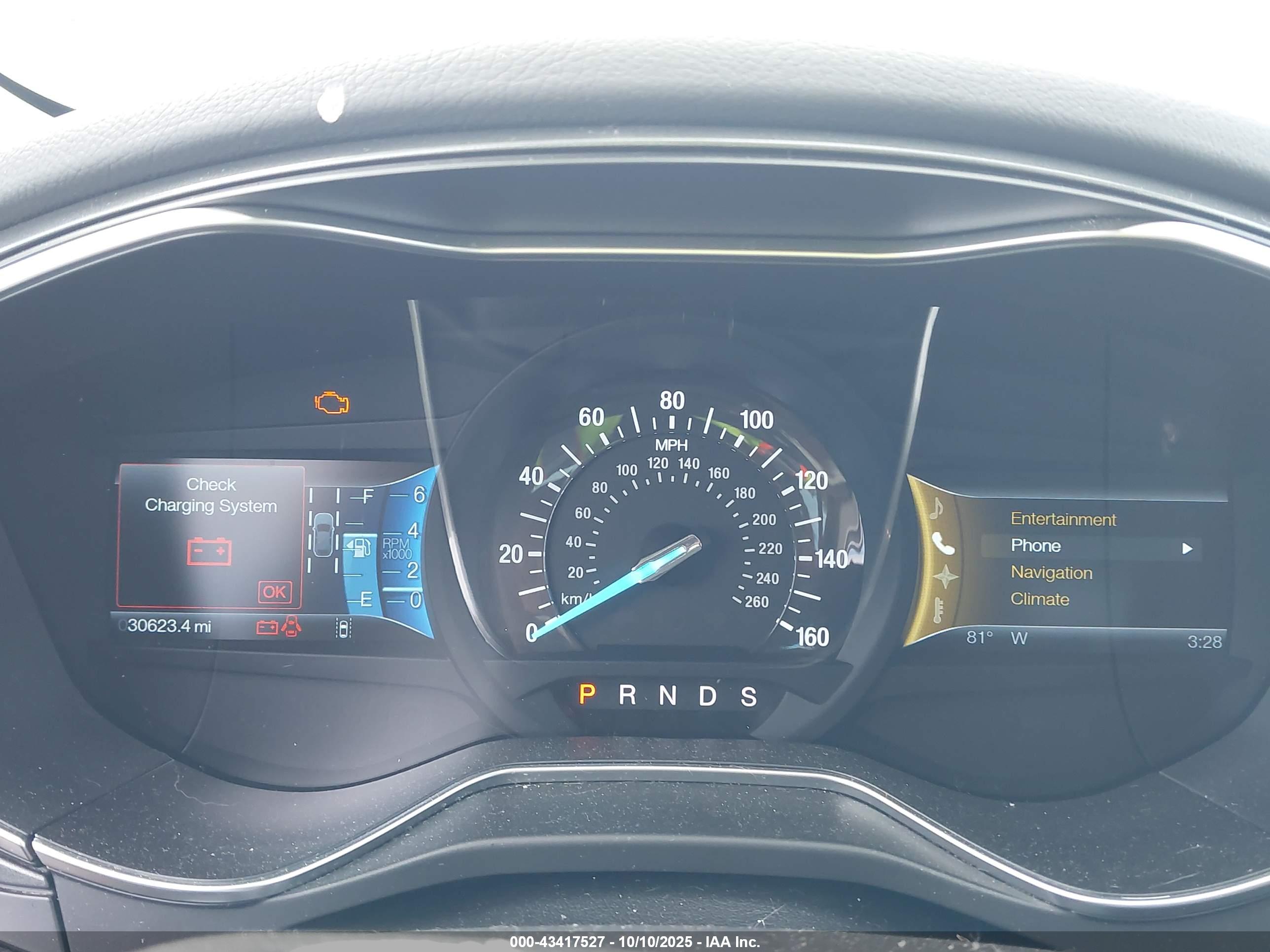 FORD FUSION image 7