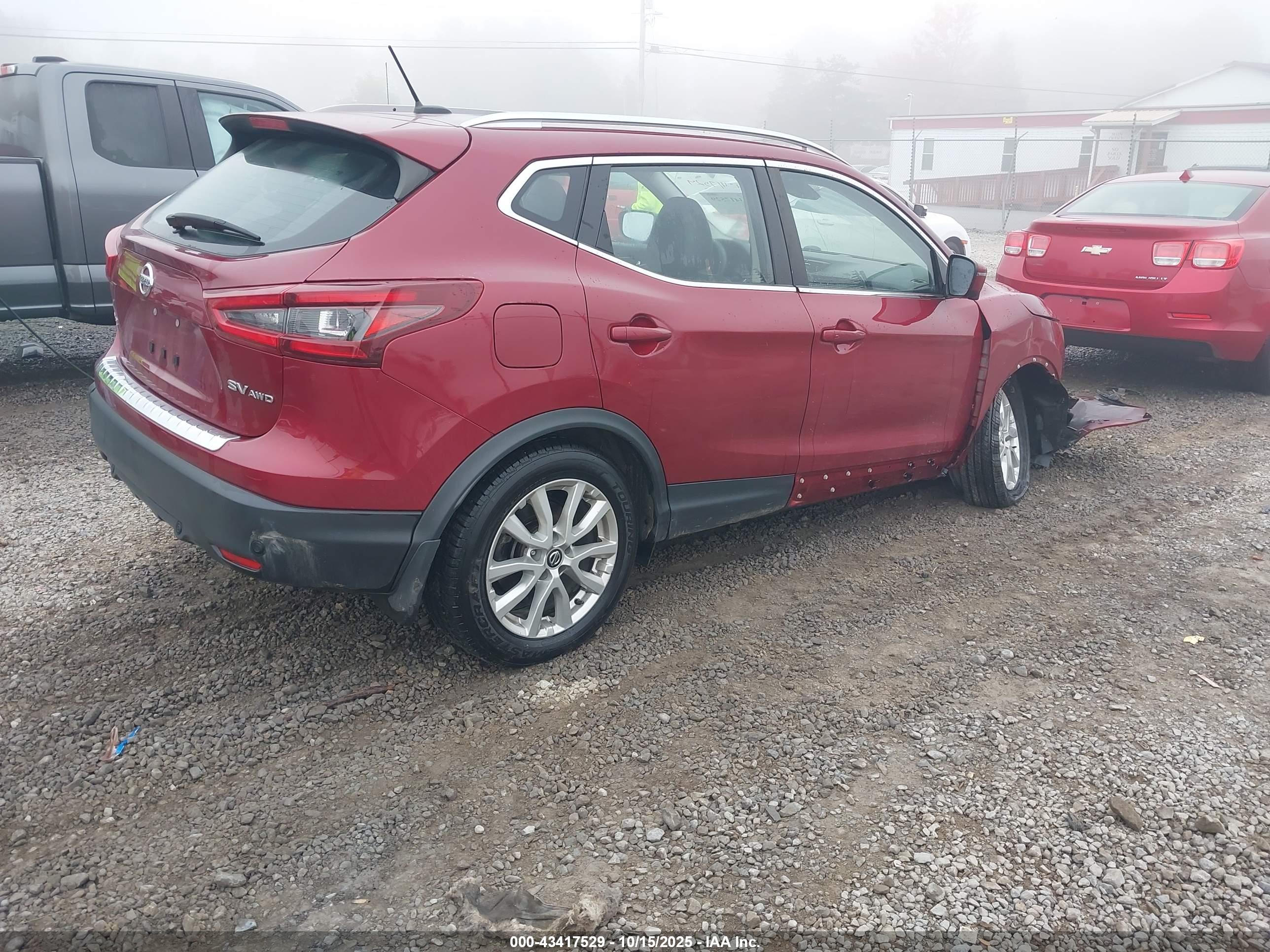 NISSAN ROGUE image 4