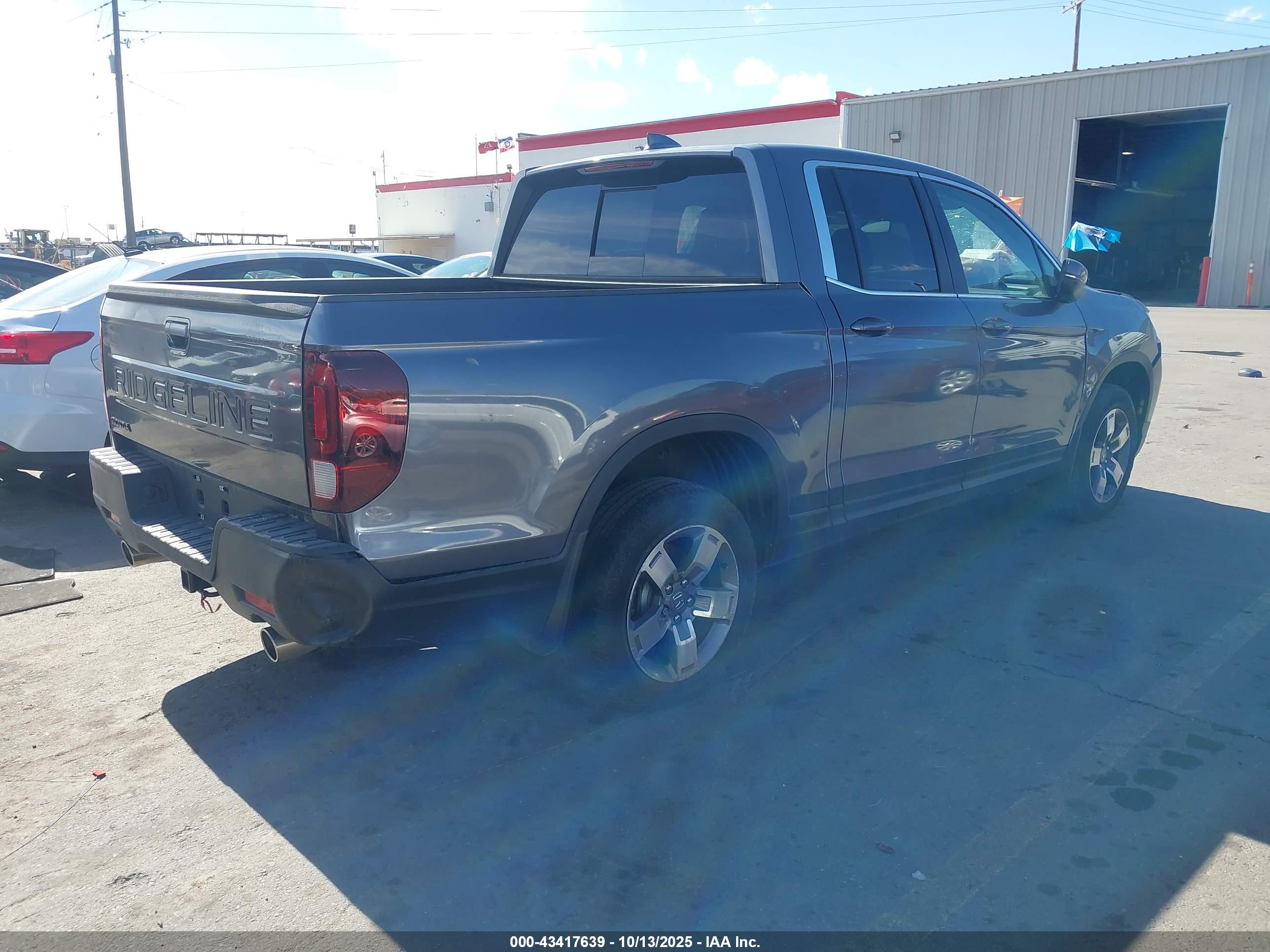 HONDA RIDGELINE image 4