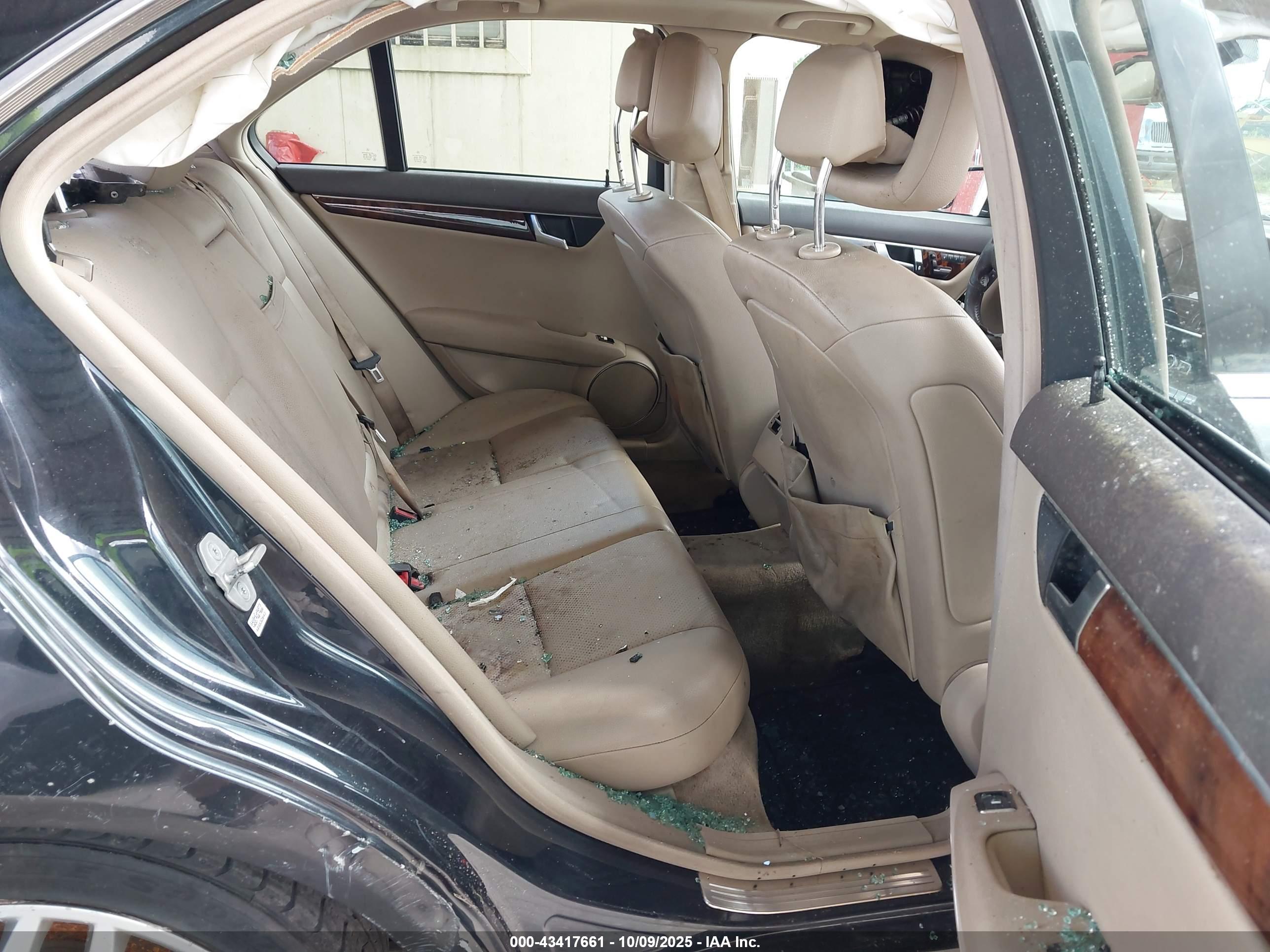 MERCEDES-BENZ C image 8