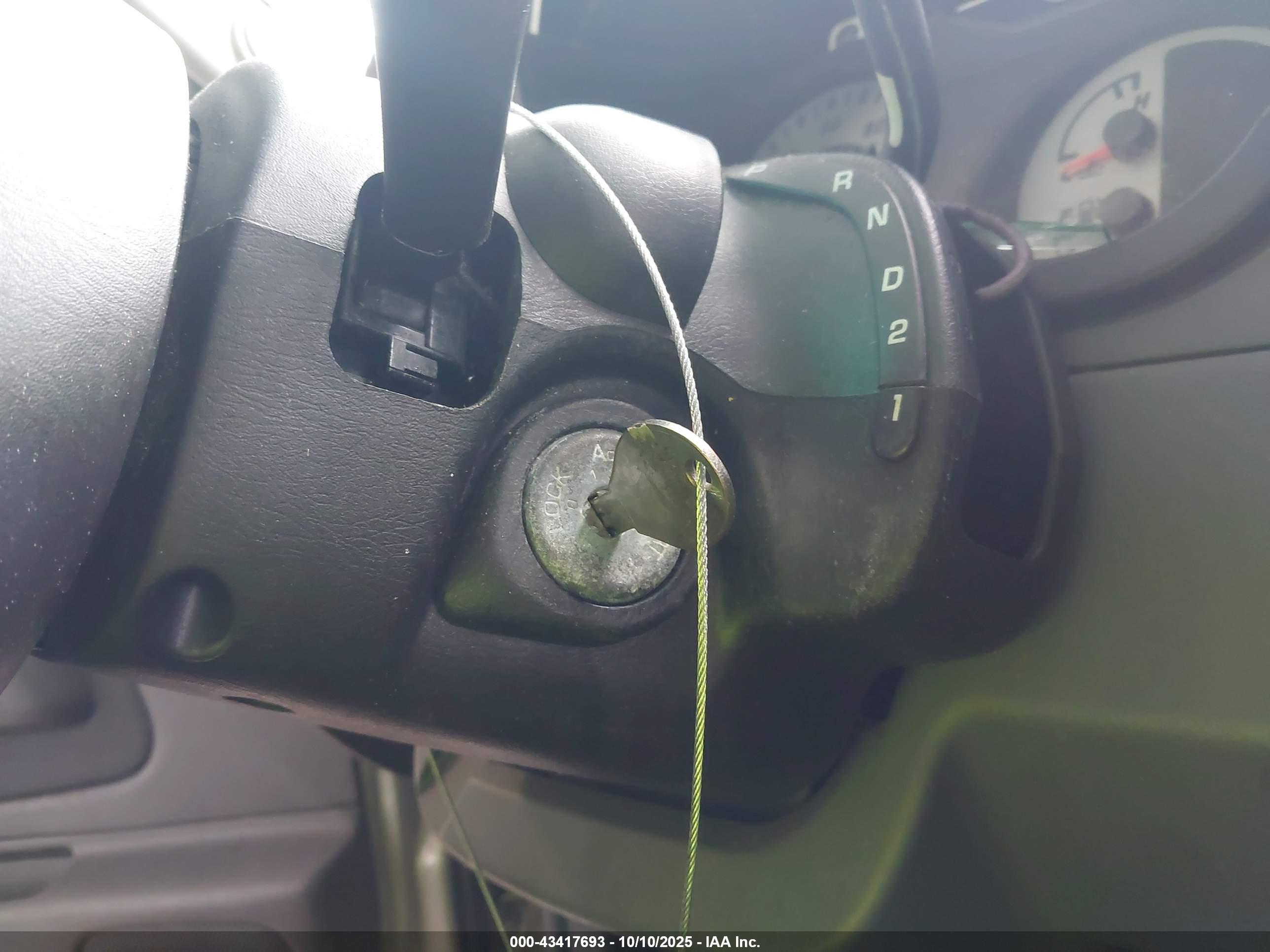 NISSAN FRONTIER image 11