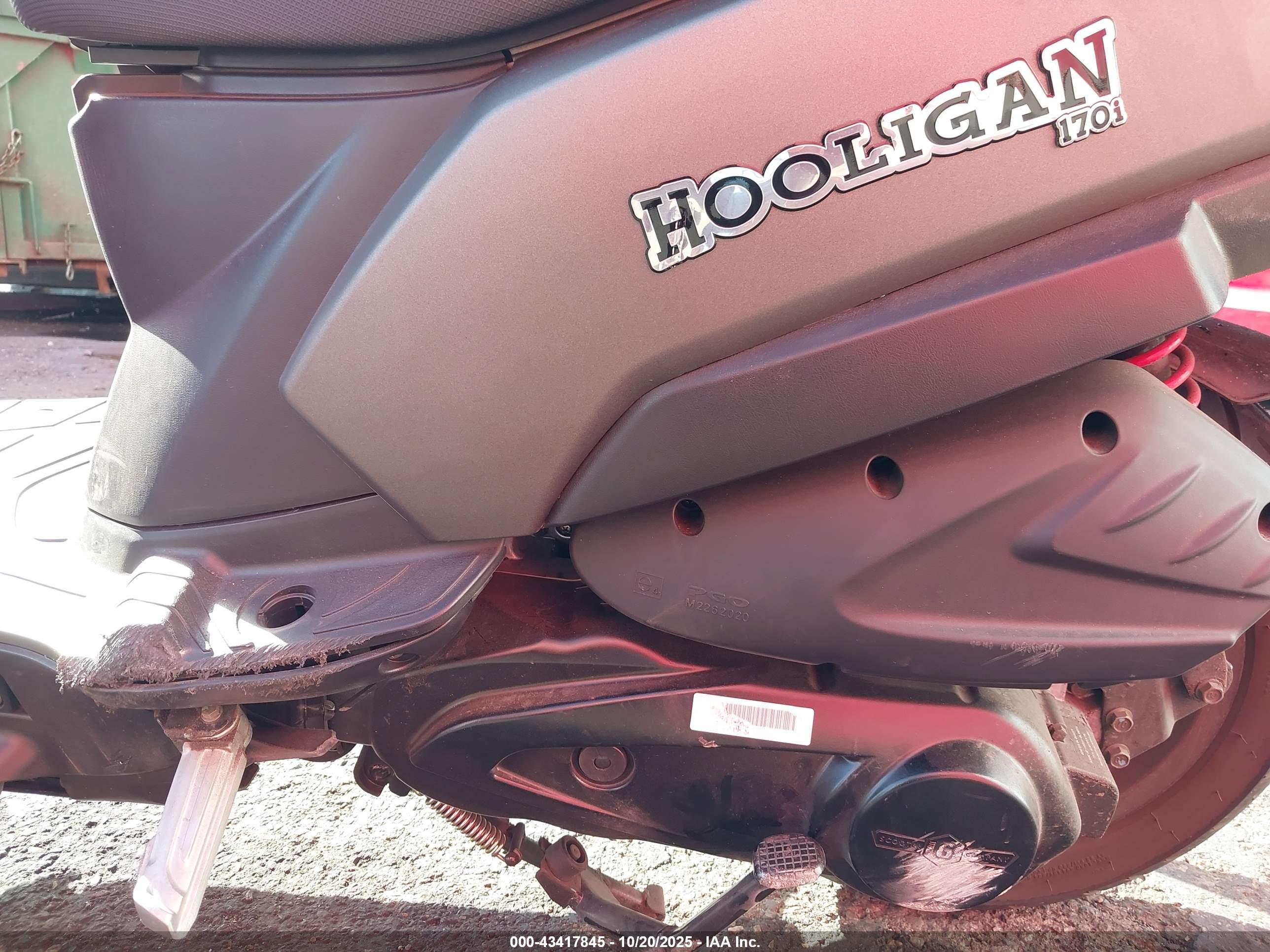 GENUINE SCOOTER image 9