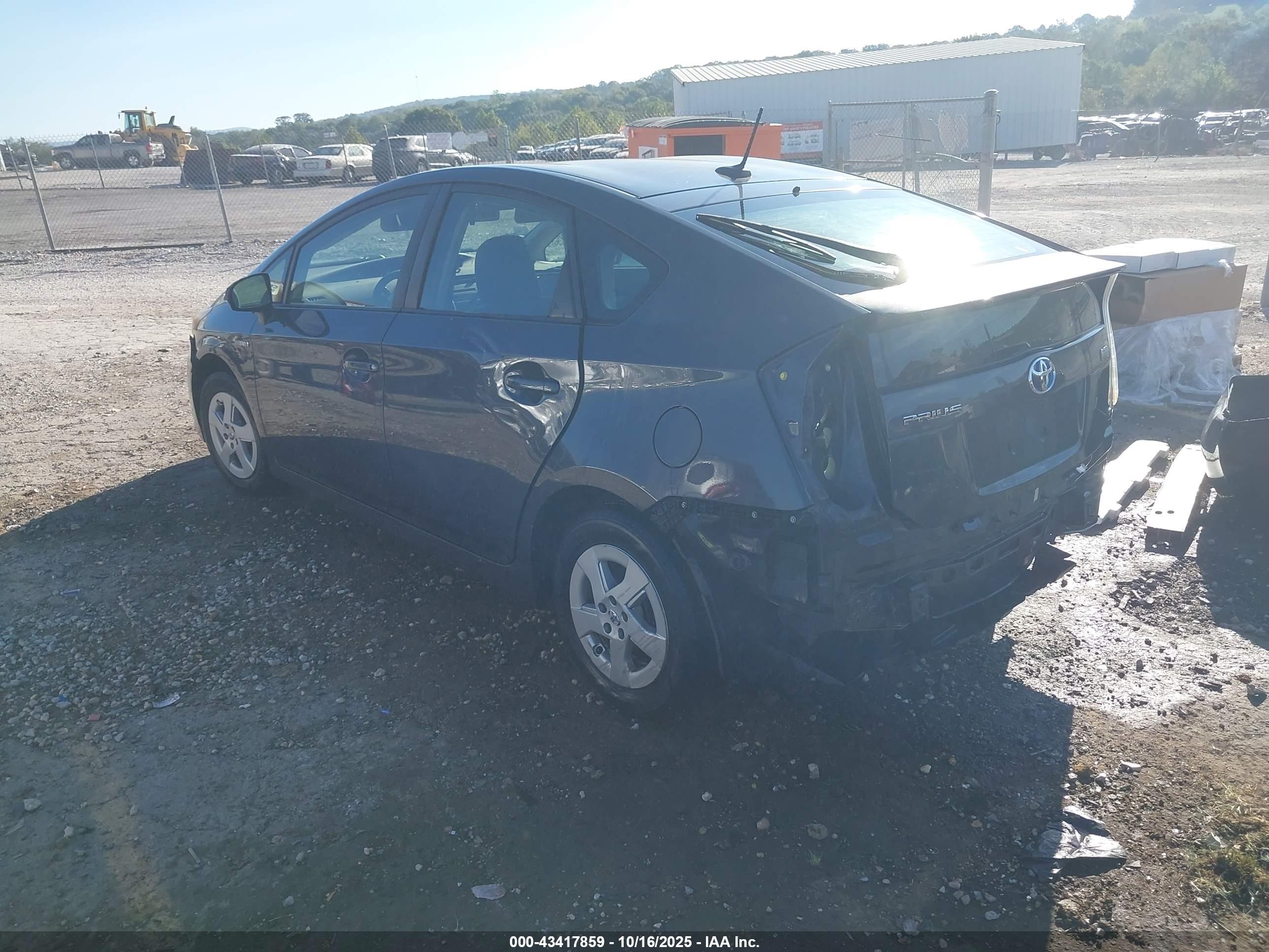 TOYOTA PRIUS image 3