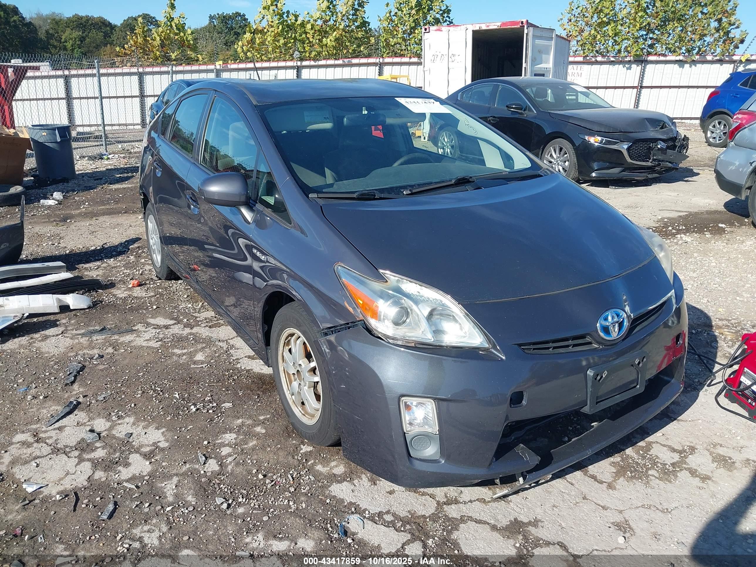TOYOTA PRIUS image 6