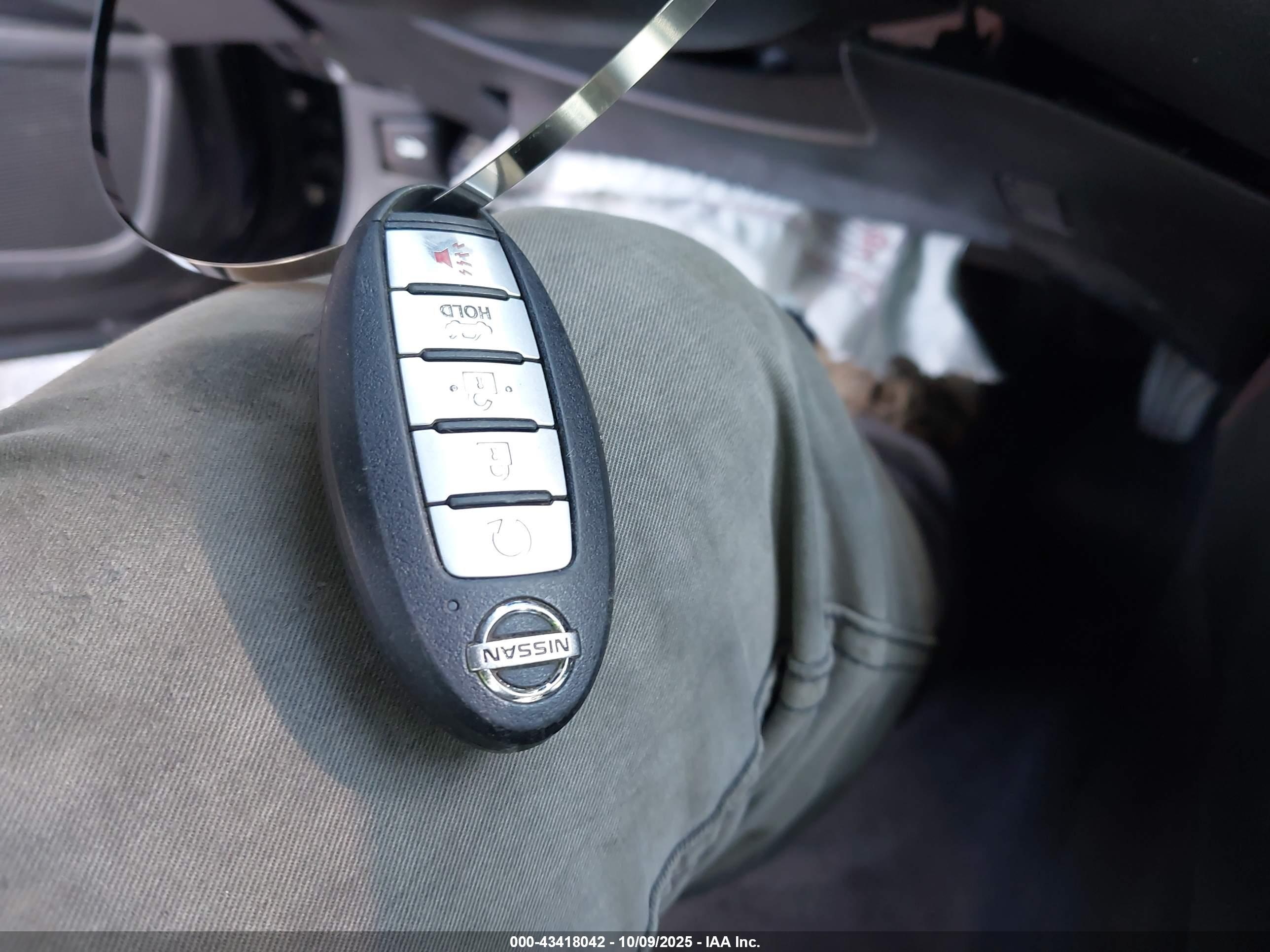 NISSAN ALTIMA image 11