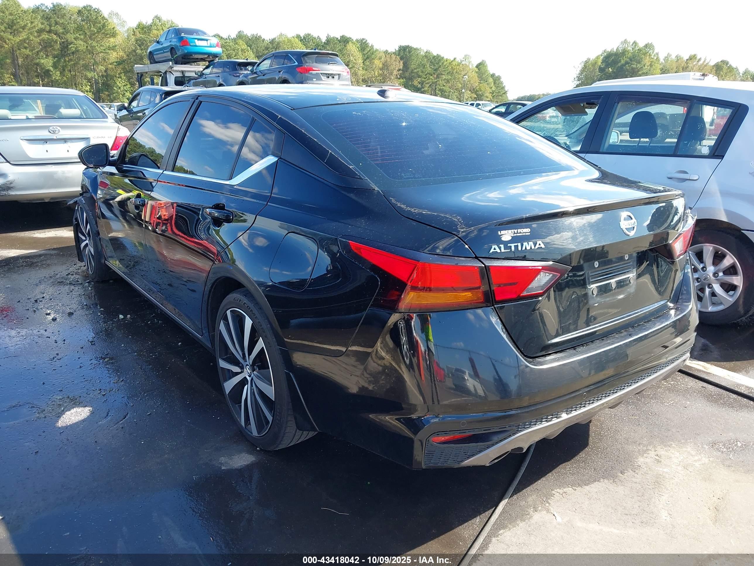 NISSAN ALTIMA image 3