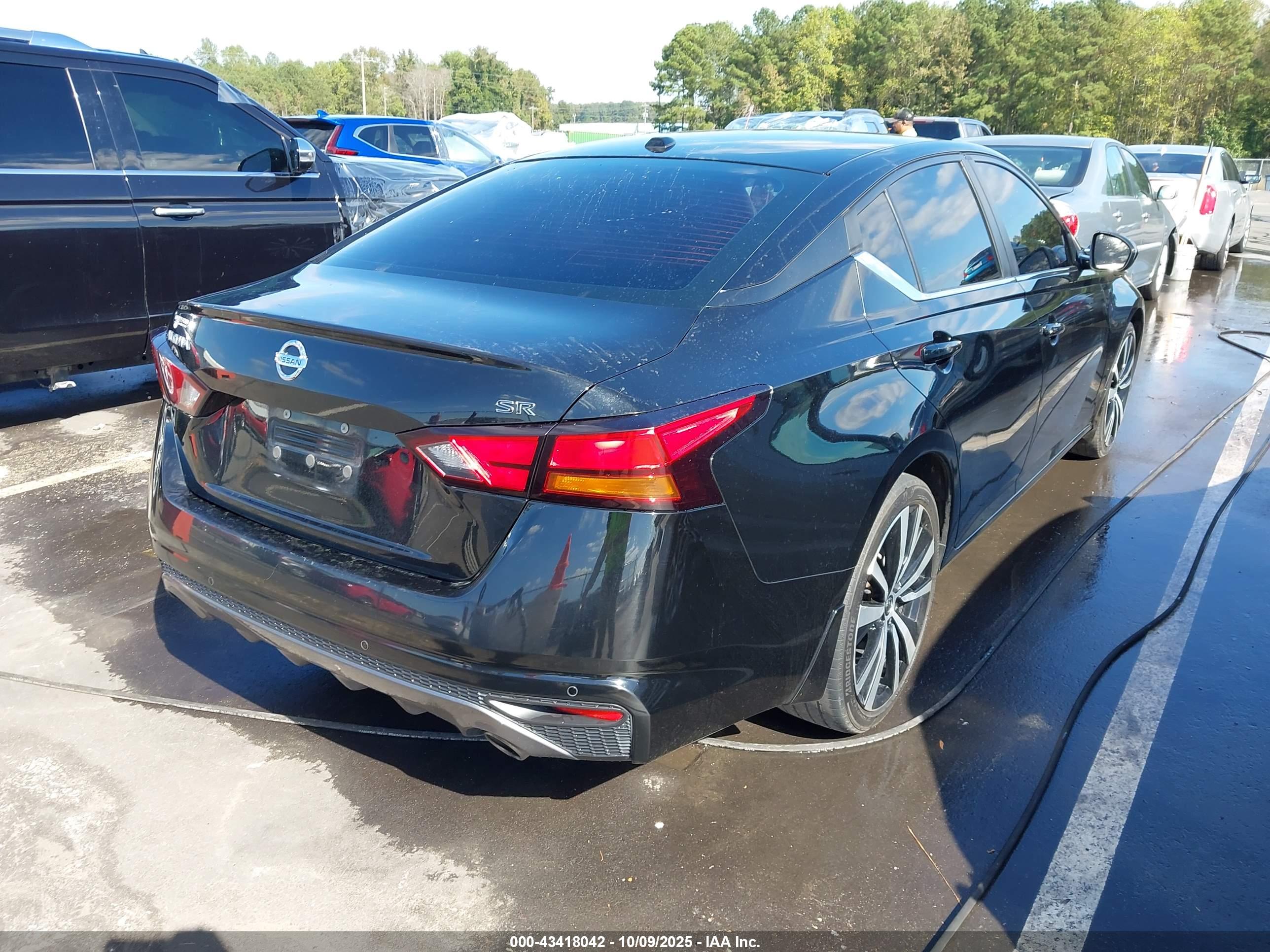 NISSAN ALTIMA image 4