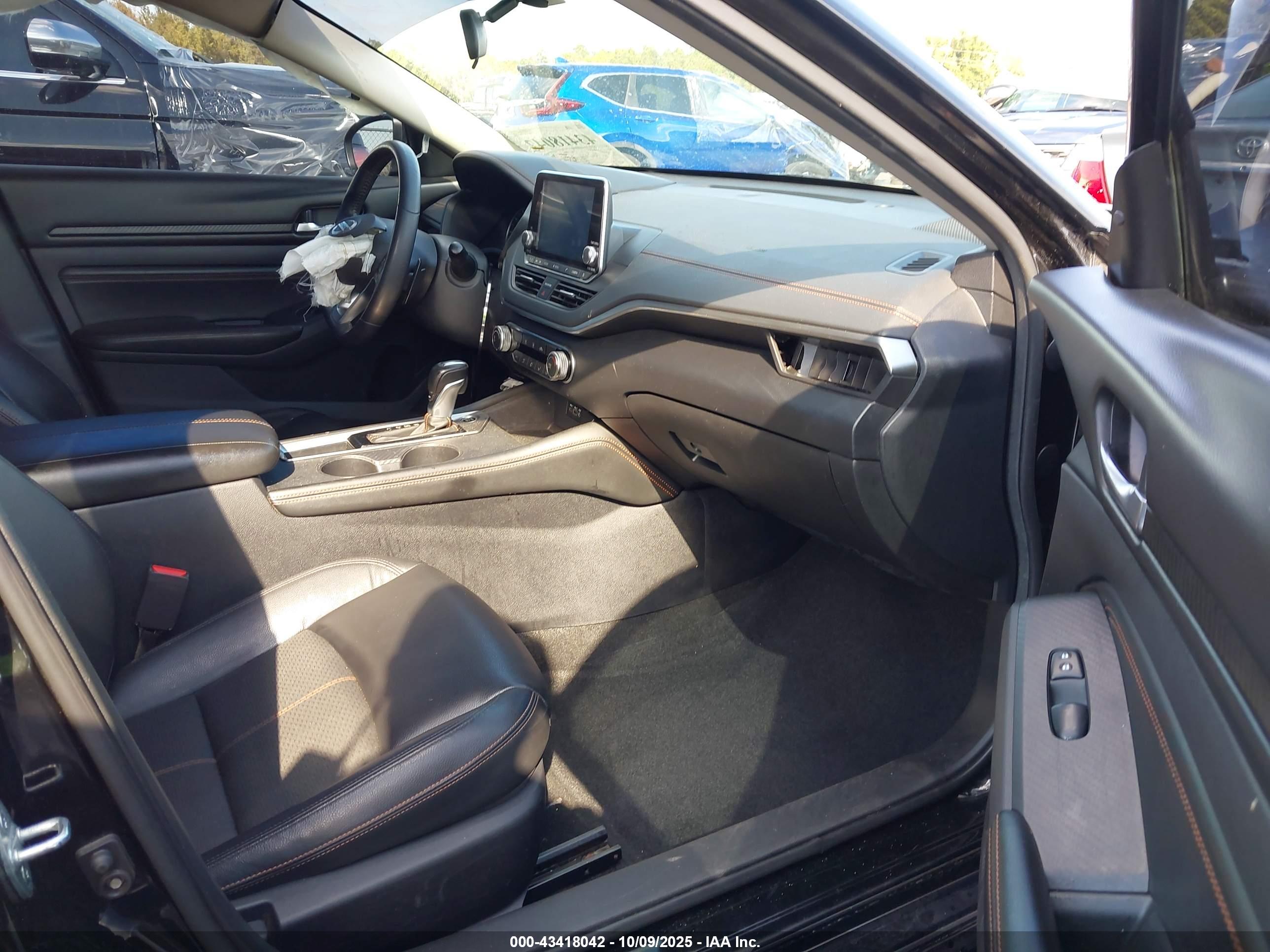 NISSAN ALTIMA image 5
