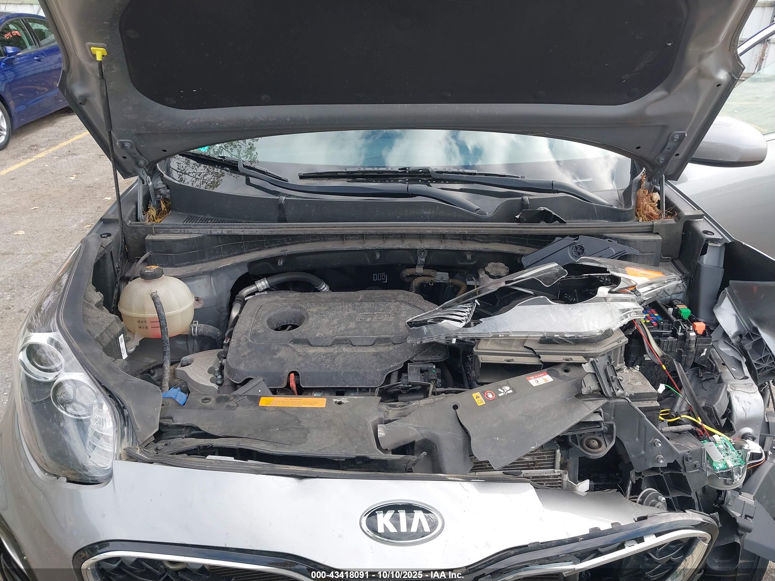 KIA SPORTAGE image 10