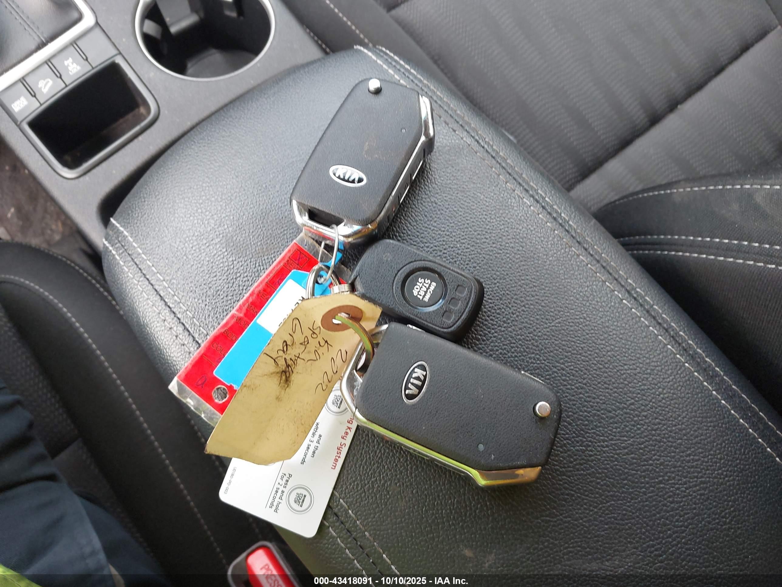 KIA SPORTAGE image 11