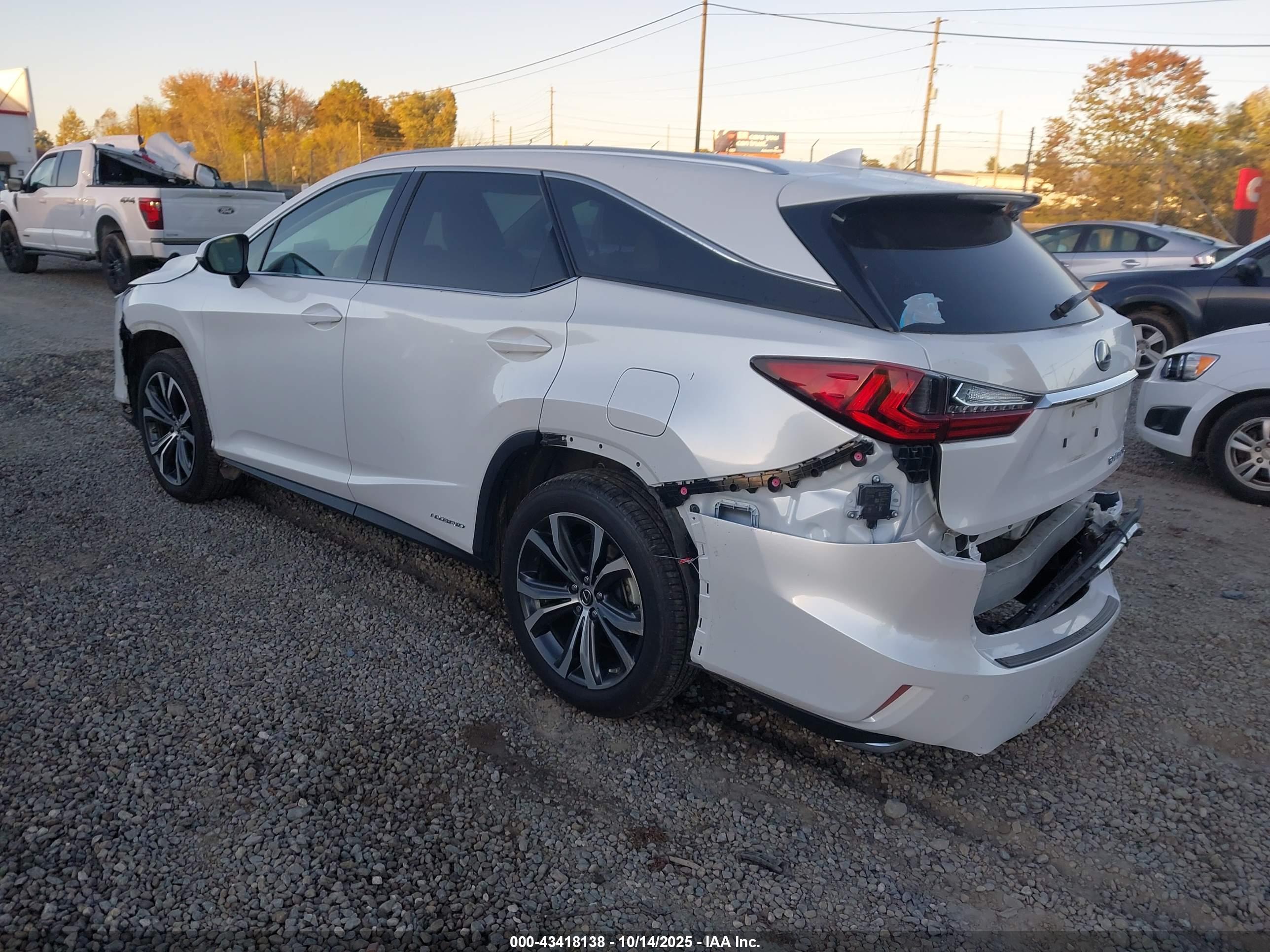 LEXUS RX image 3