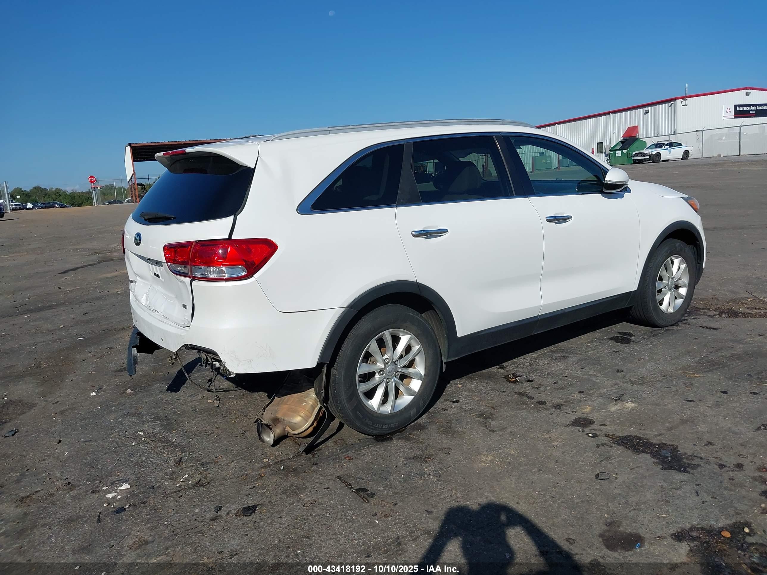 KIA SORENTO image 4