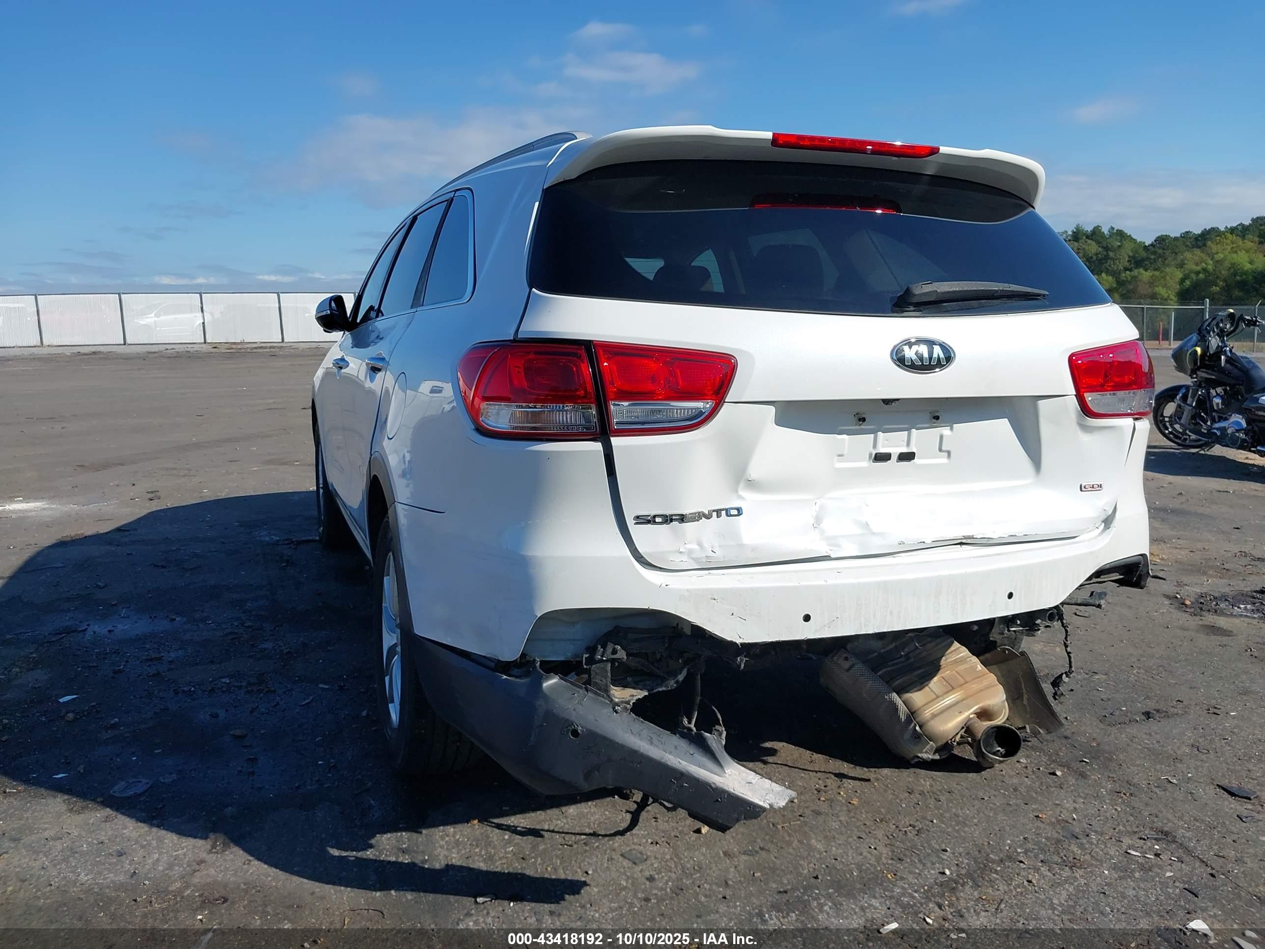 KIA SORENTO image 6