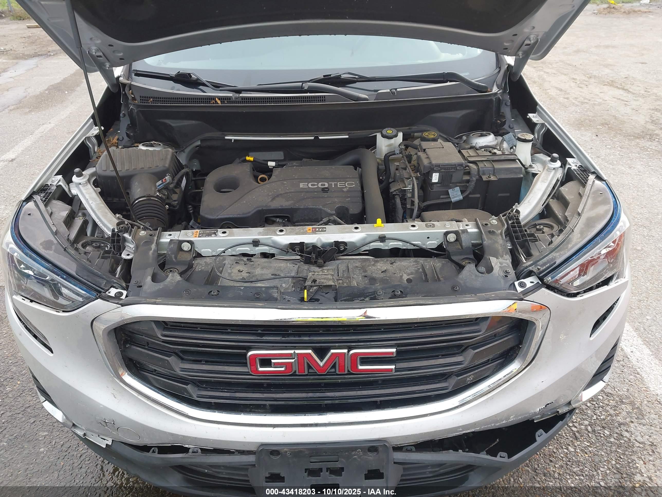 GMC TERRAIN image 10