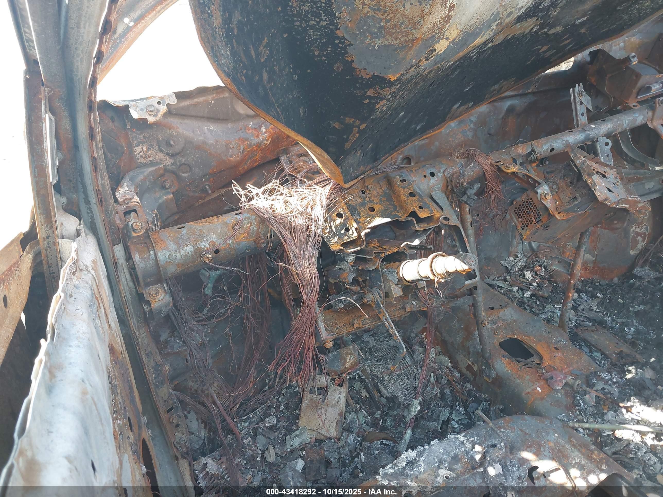 TOYOTA RAV4 image 7