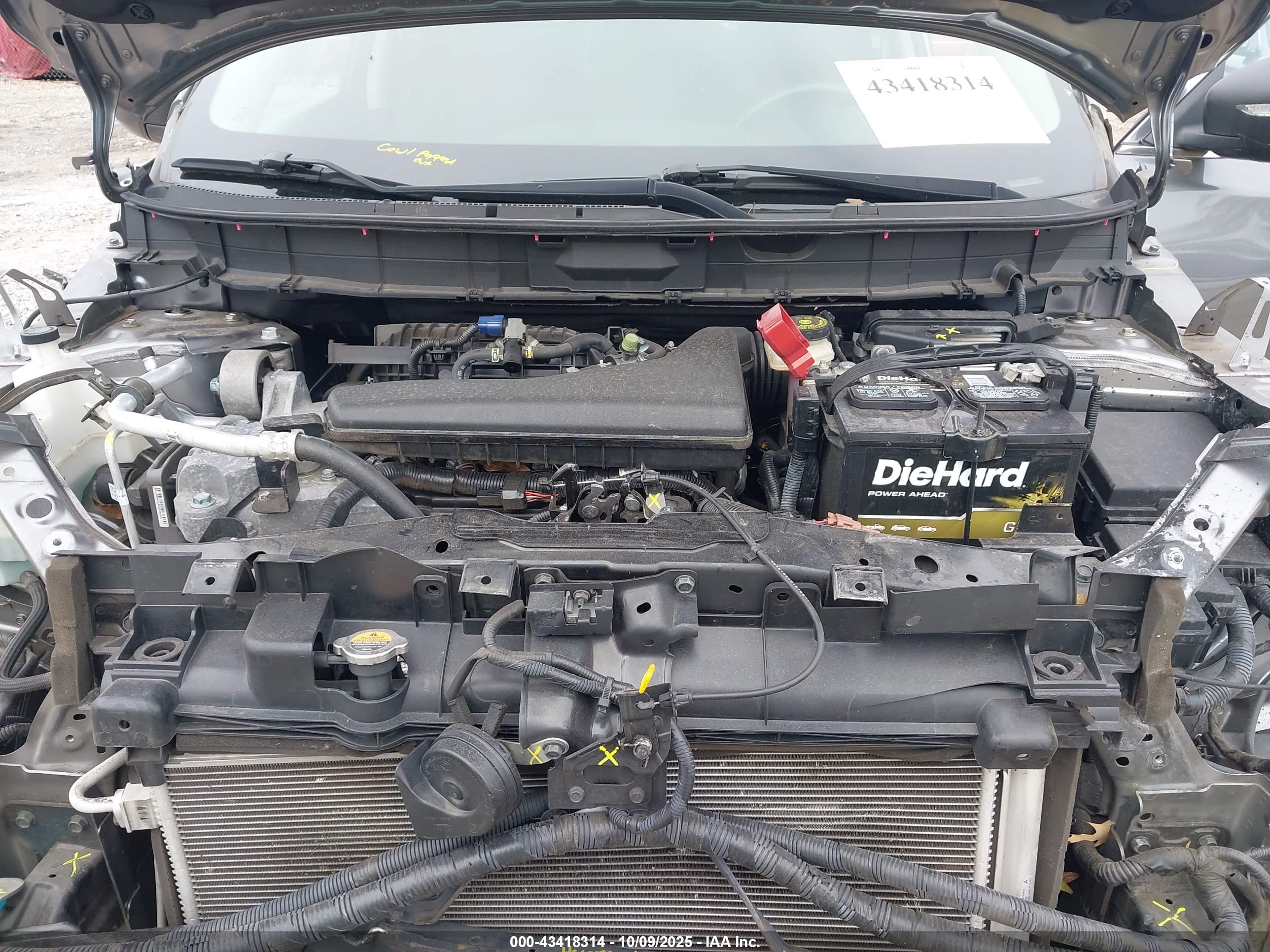 NISSAN ROGUE image 10