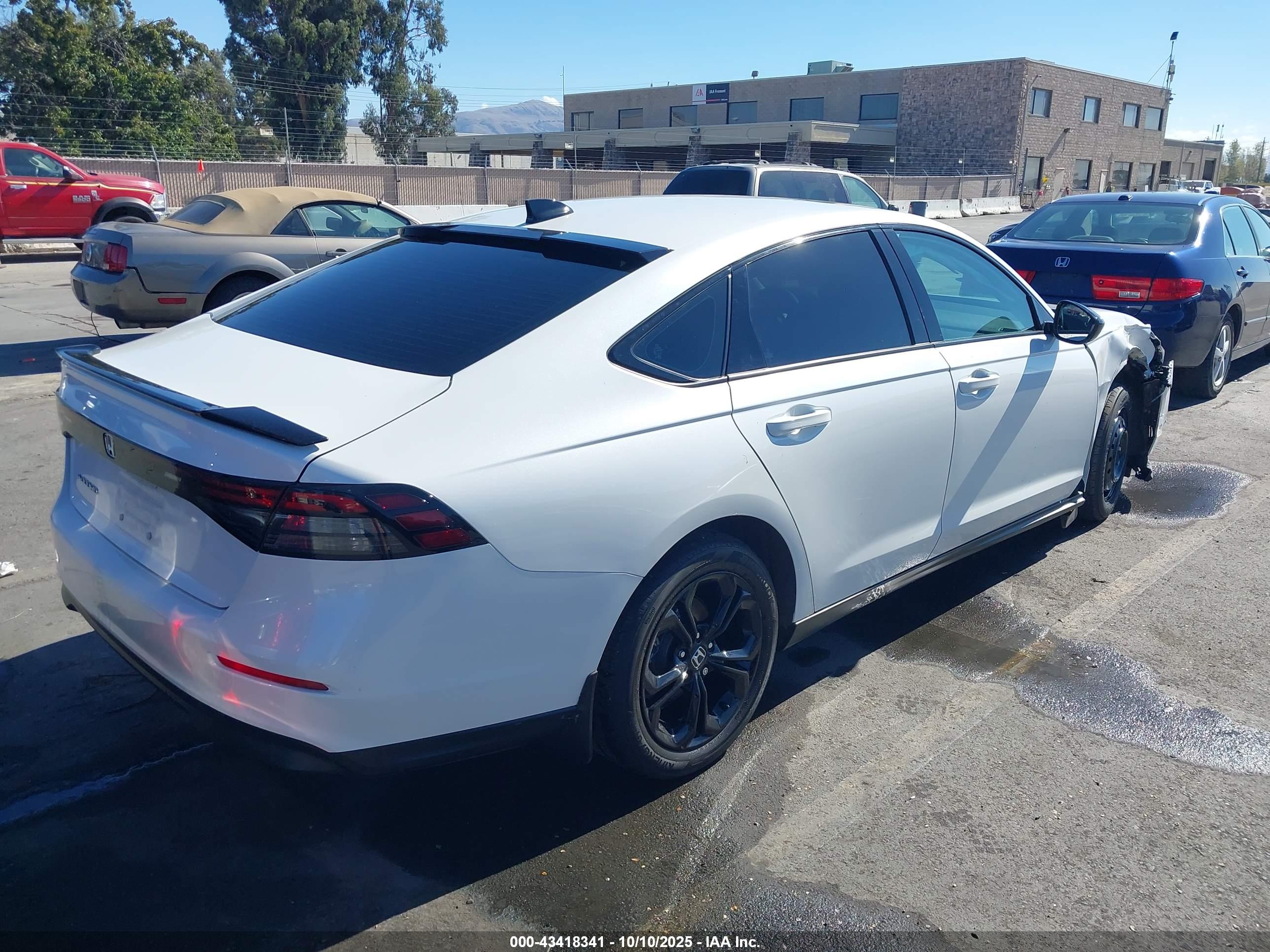 HONDA ACCORD image 4