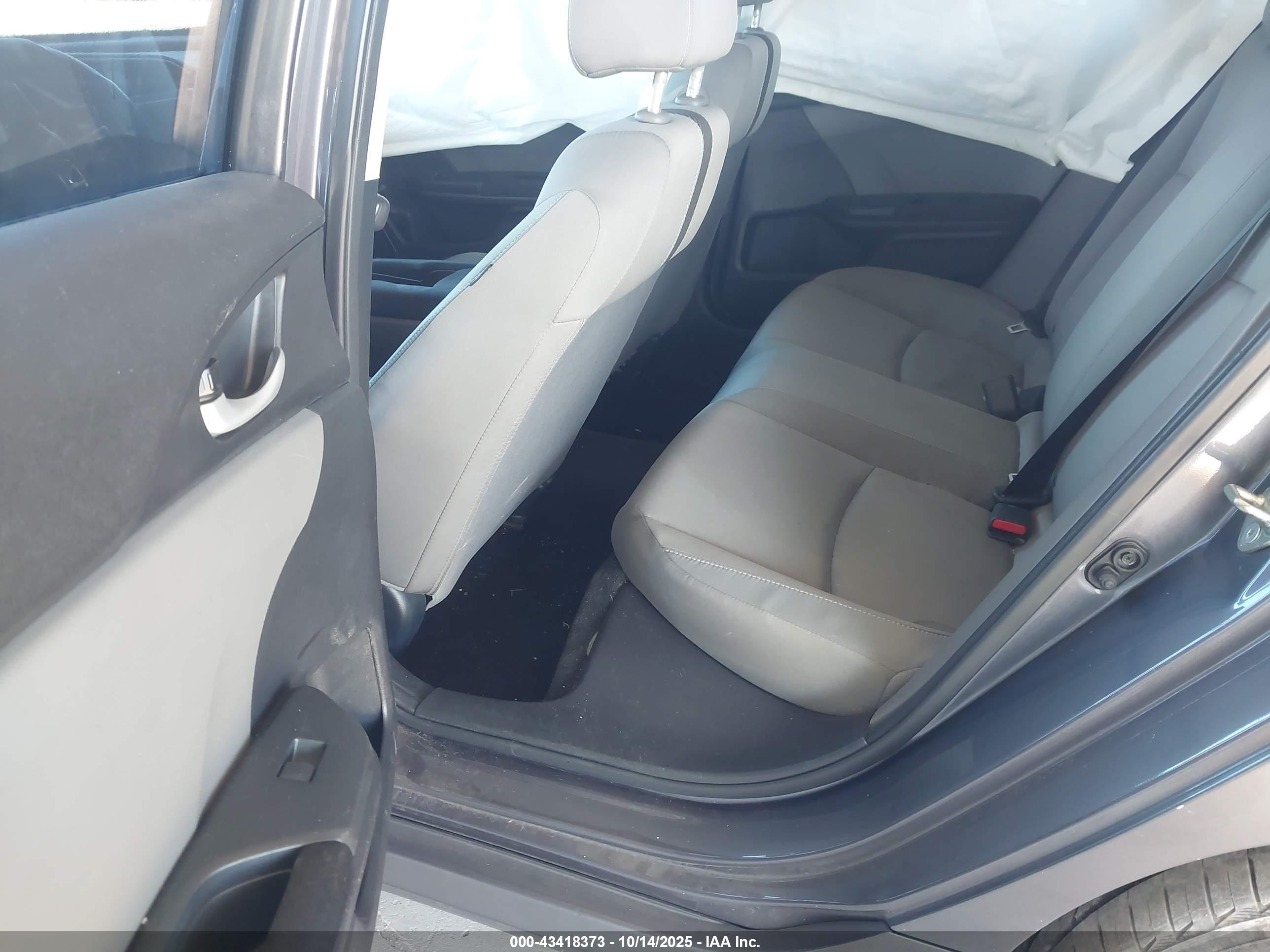 HONDA CIVIC image 8