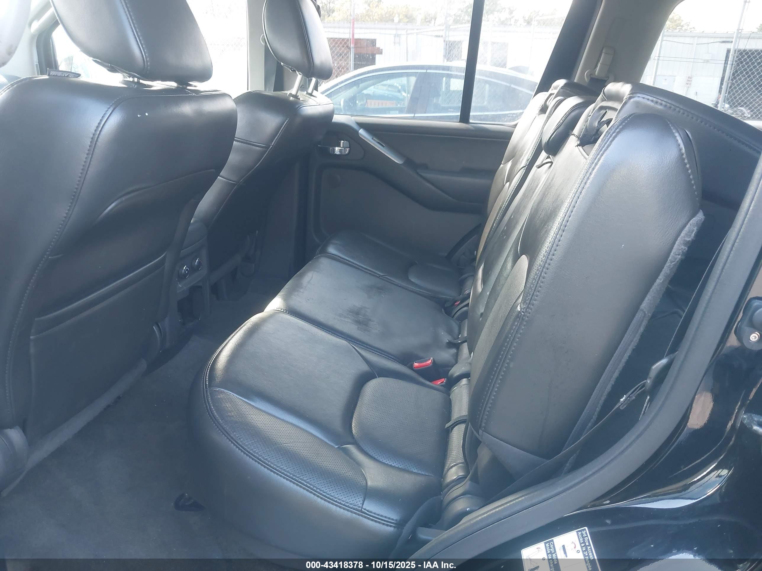 NISSAN PATHFINDER image 8
