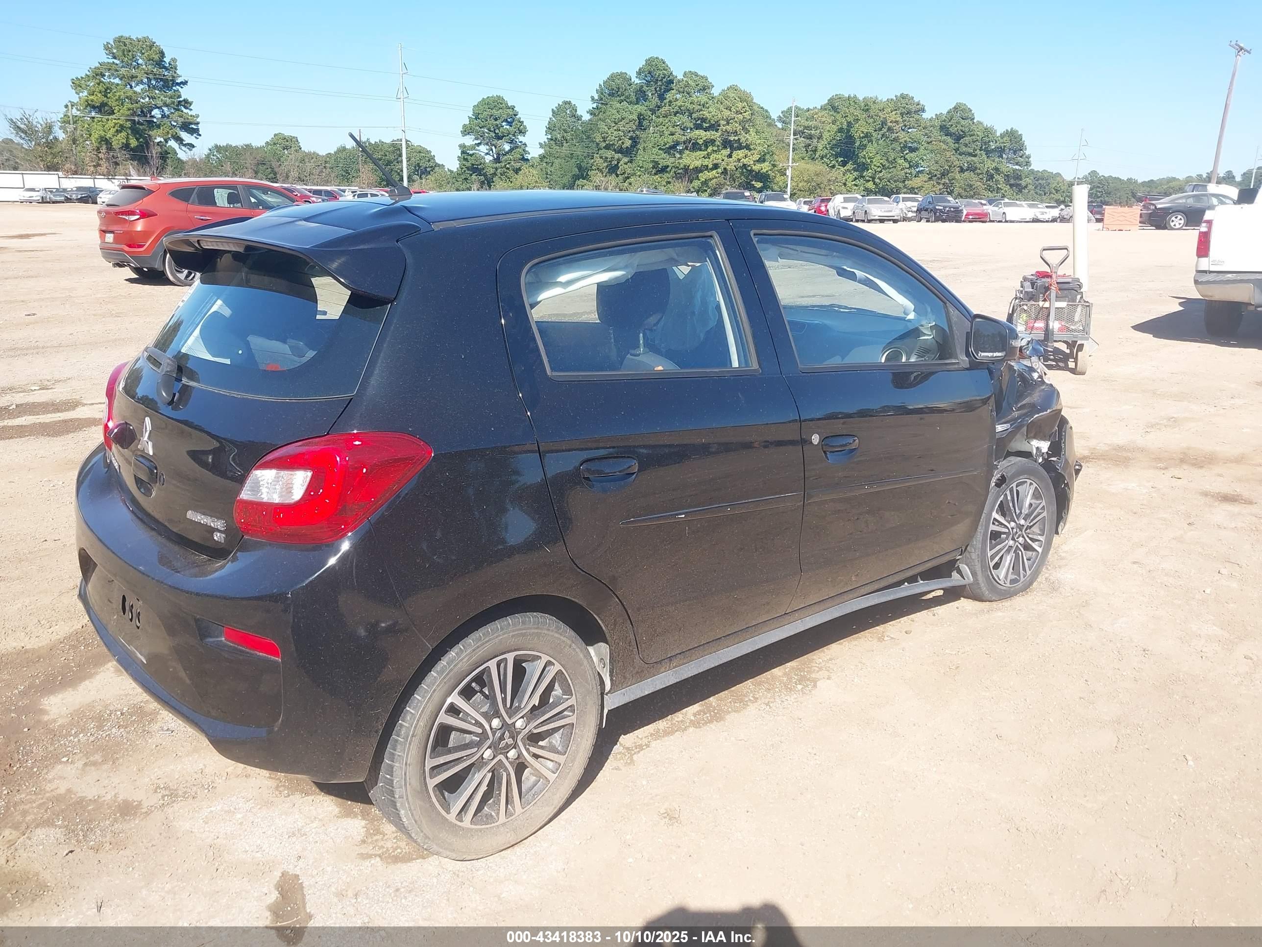 MITSUBISHI MIRAGE image 4