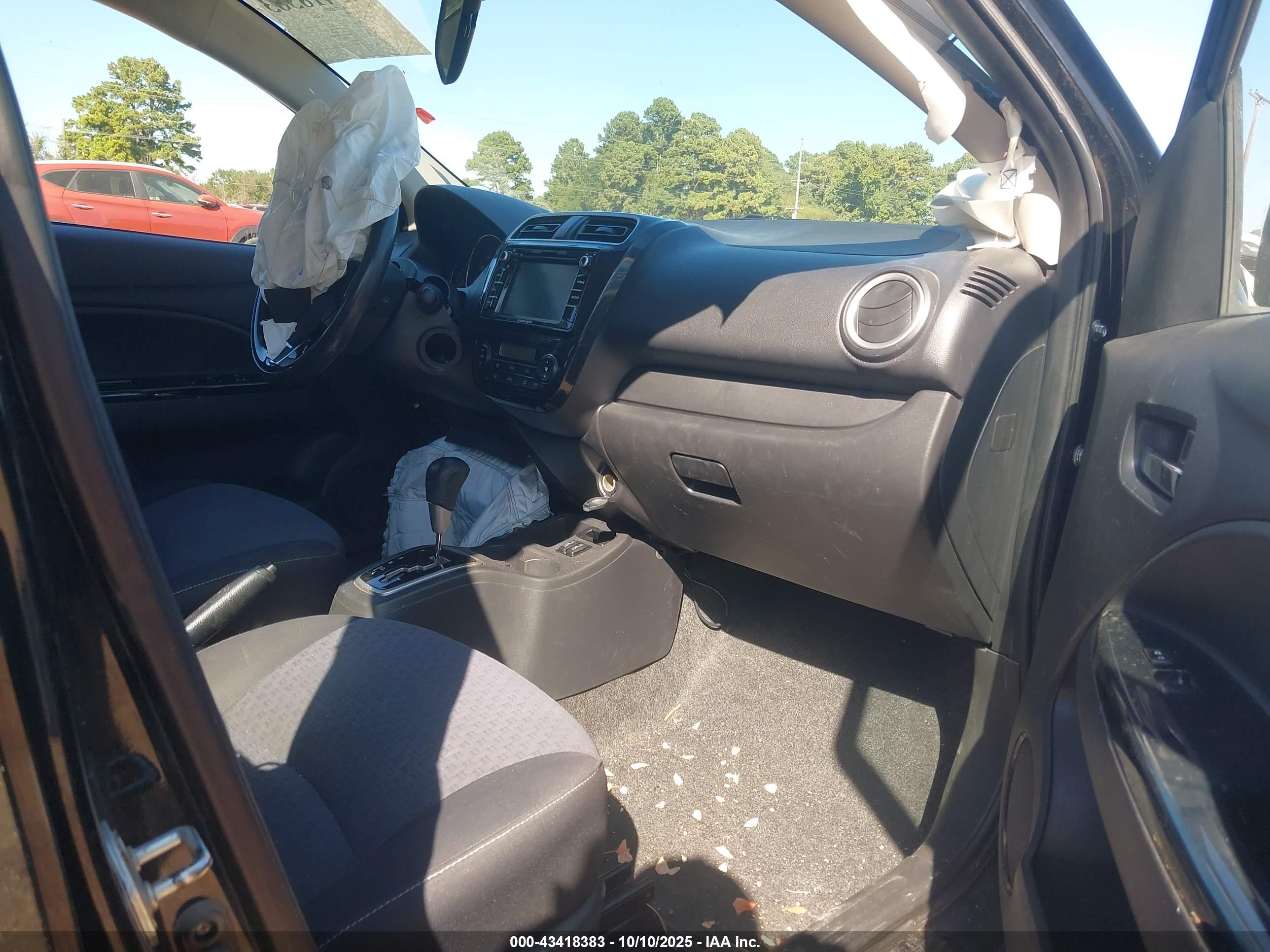 MITSUBISHI MIRAGE image 5