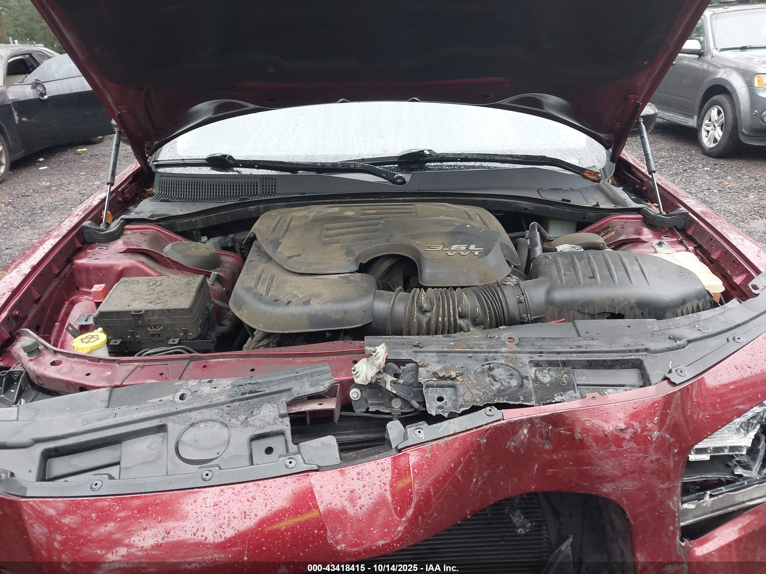 CHRYSLER 300 image 10
