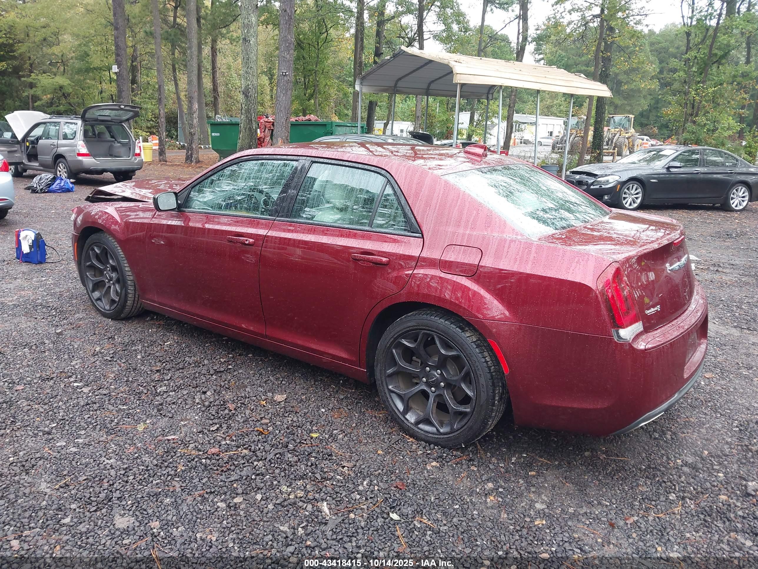 CHRYSLER 300 image 3