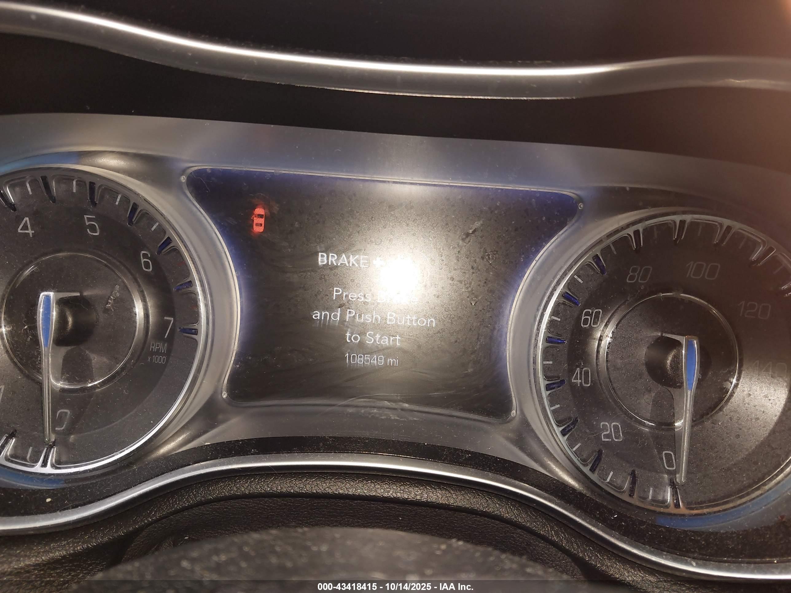 CHRYSLER 300 image 7