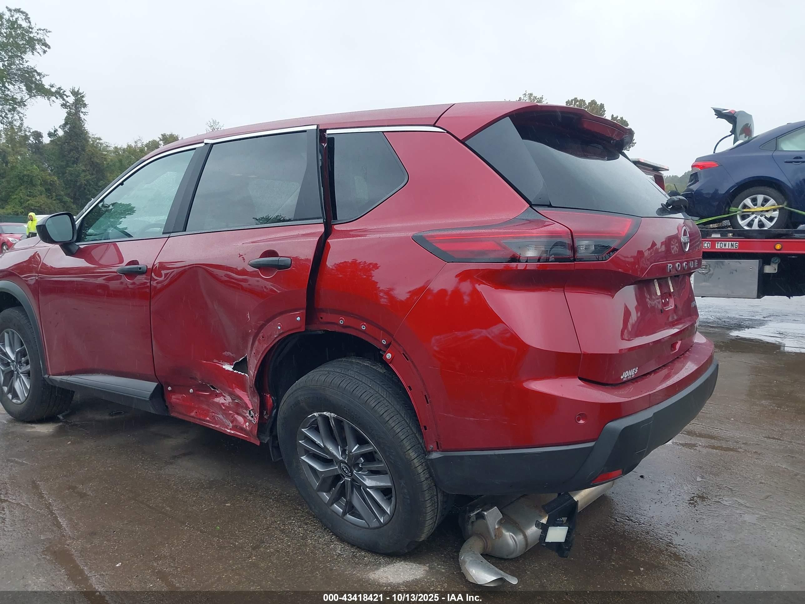NISSAN ROGUE image 6