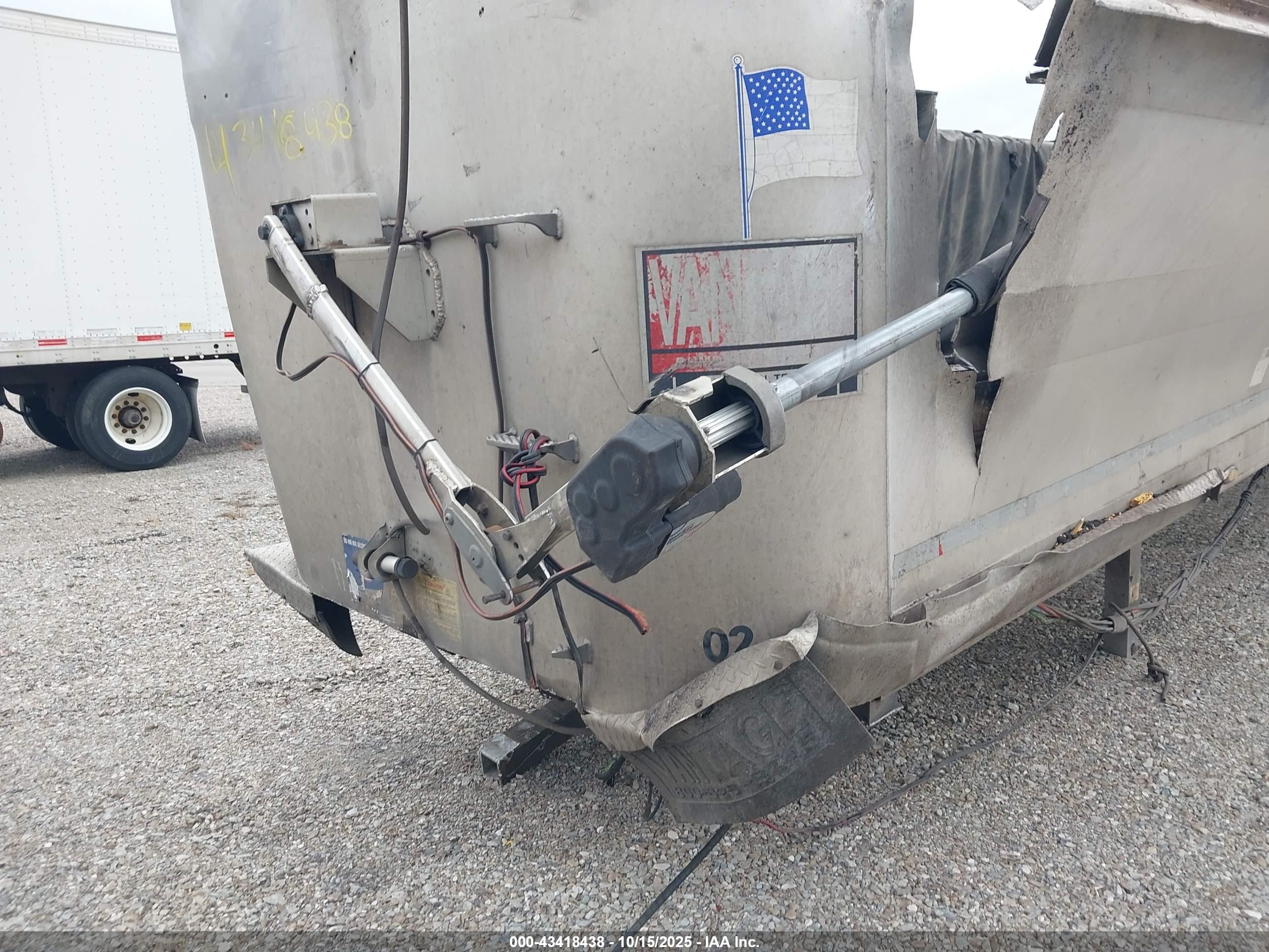 VANTAGE DUMP image 10