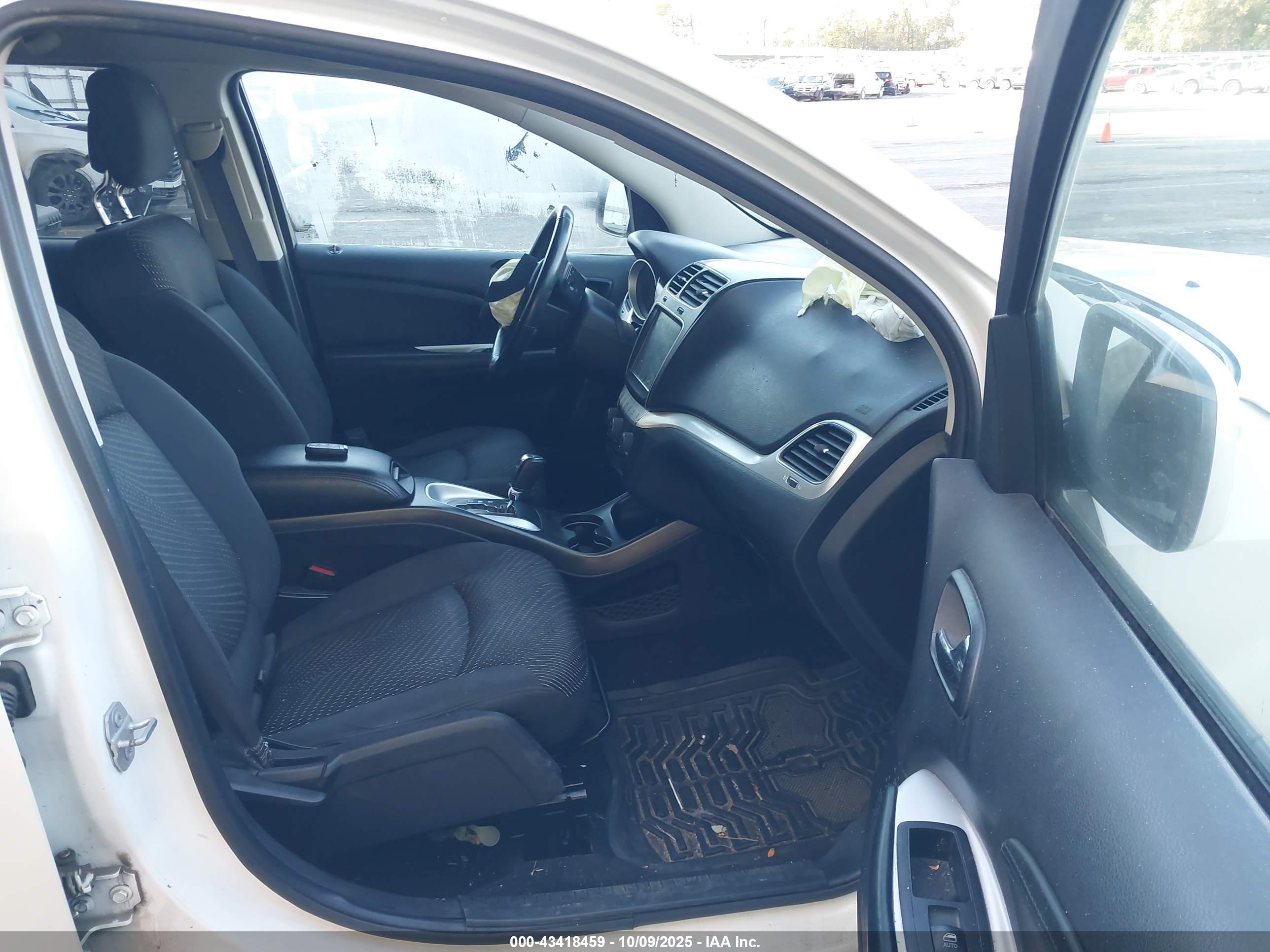 DODGE JOURNEY image 5