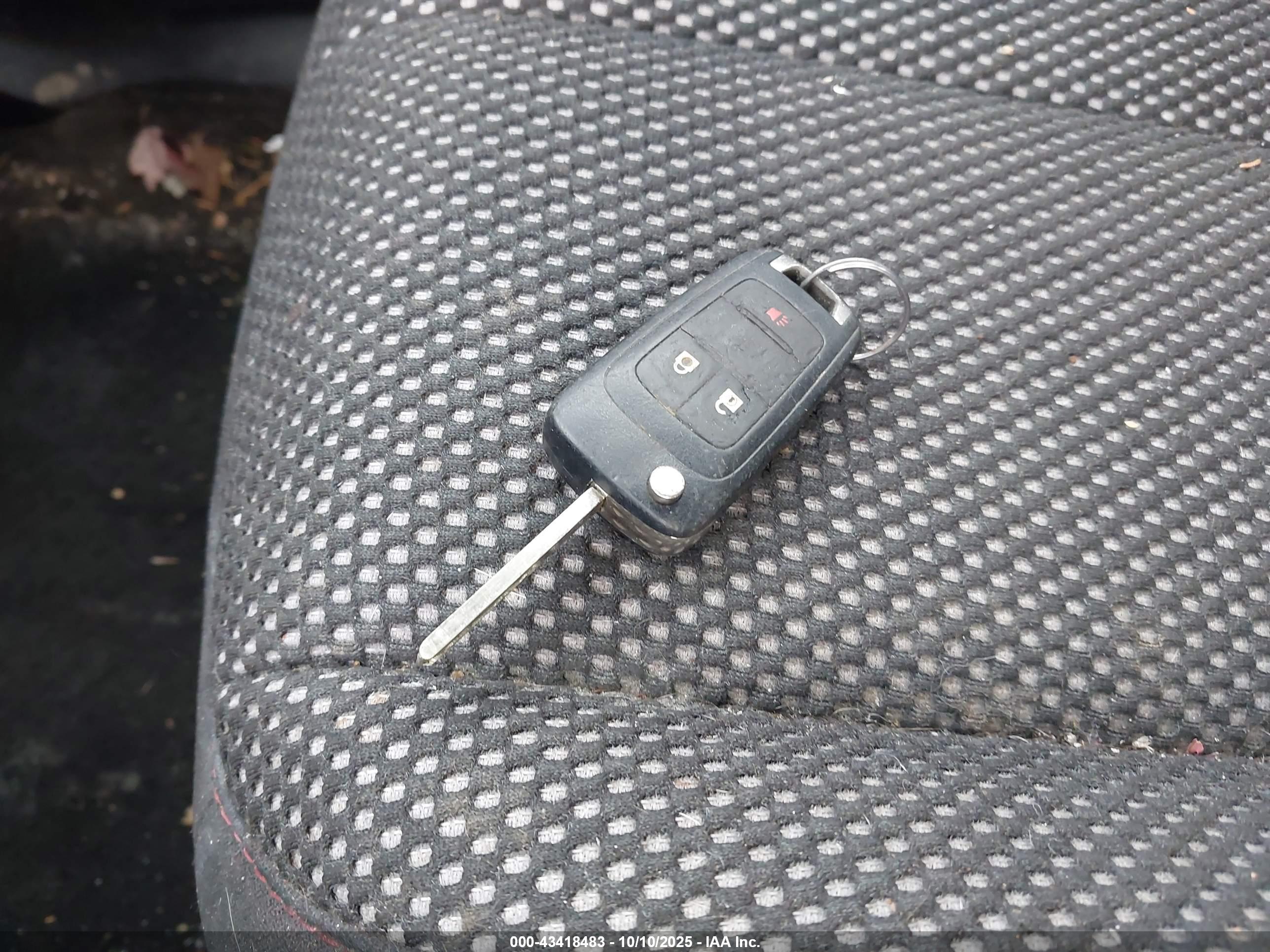 CHEVROLET EQUINOX image 11