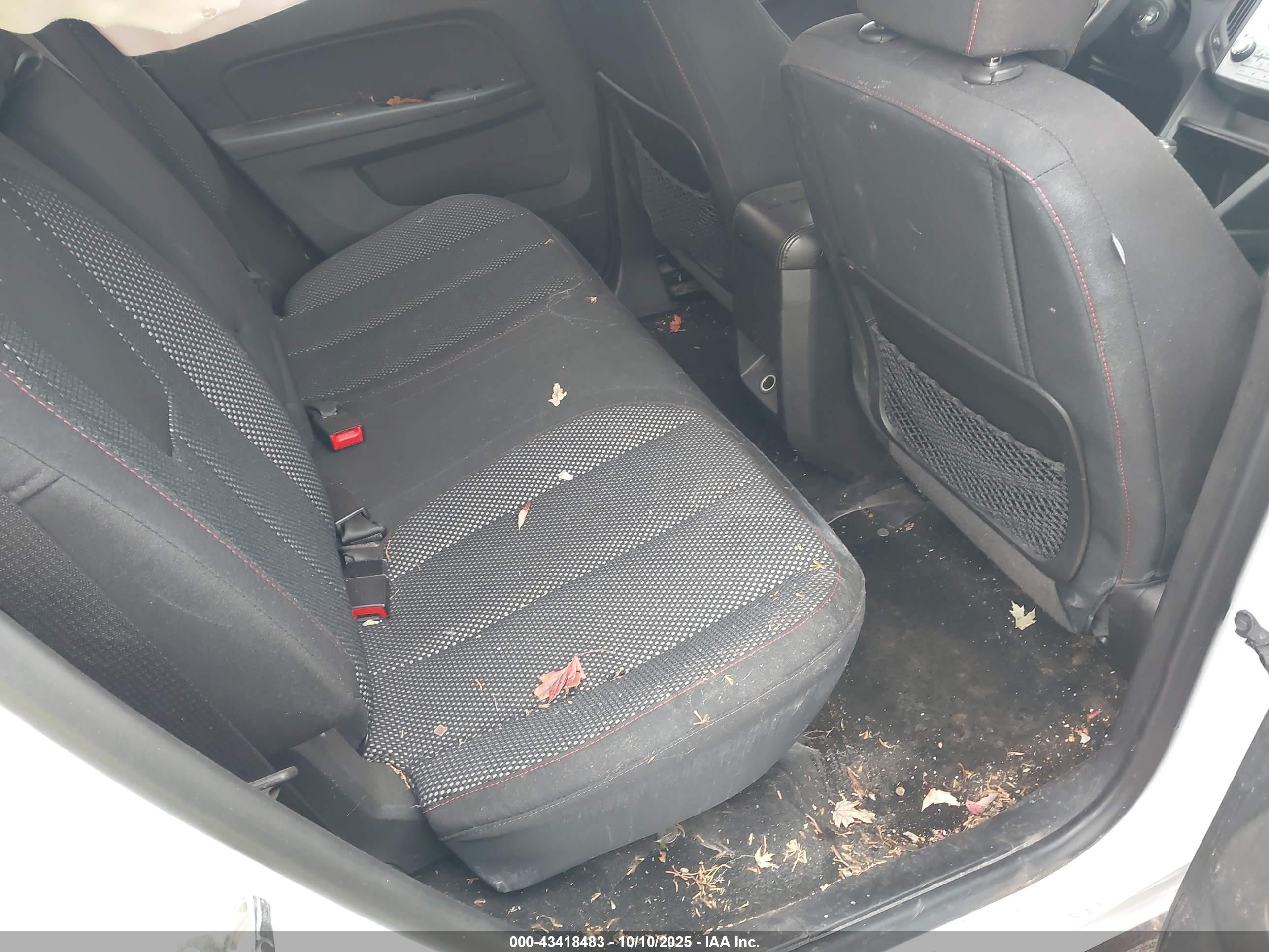 CHEVROLET EQUINOX image 8