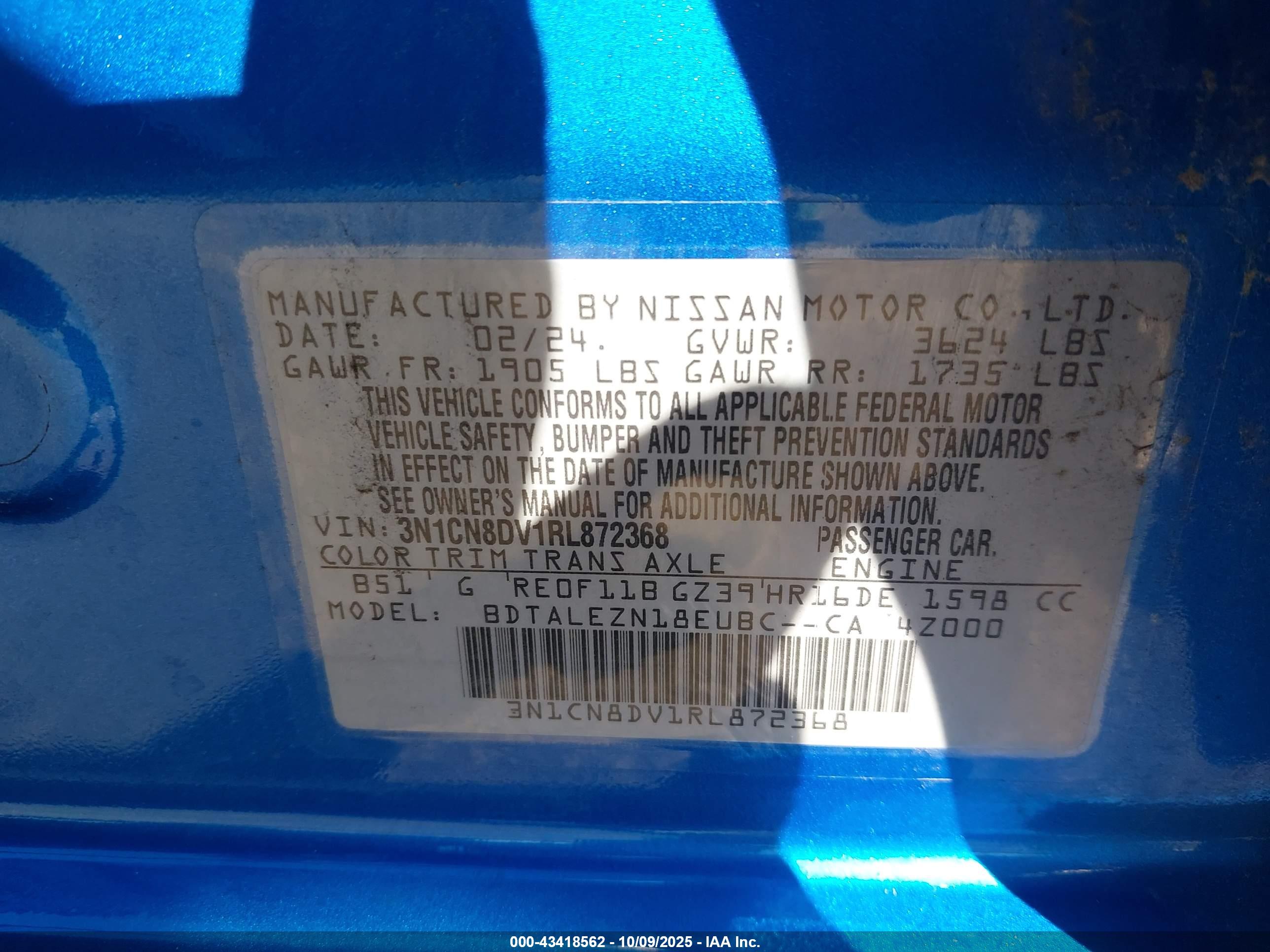 NISSAN VERSA image 9