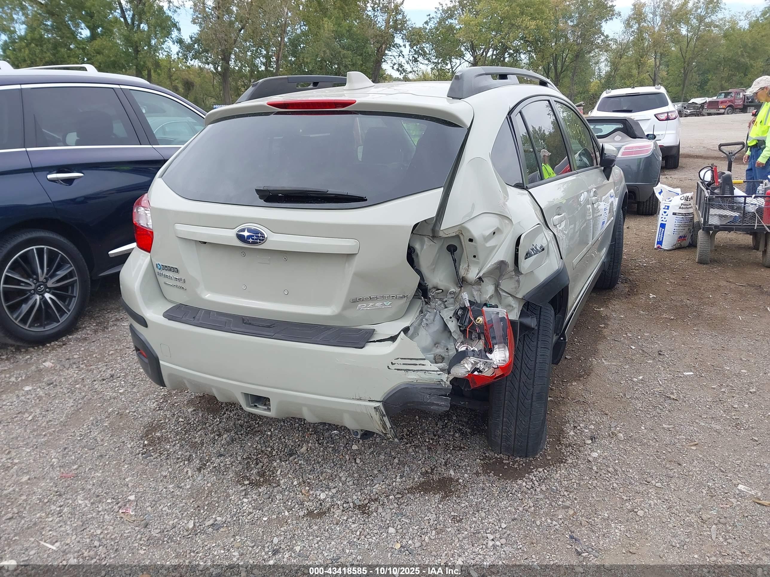 SUBARU CROSSTREK image 4