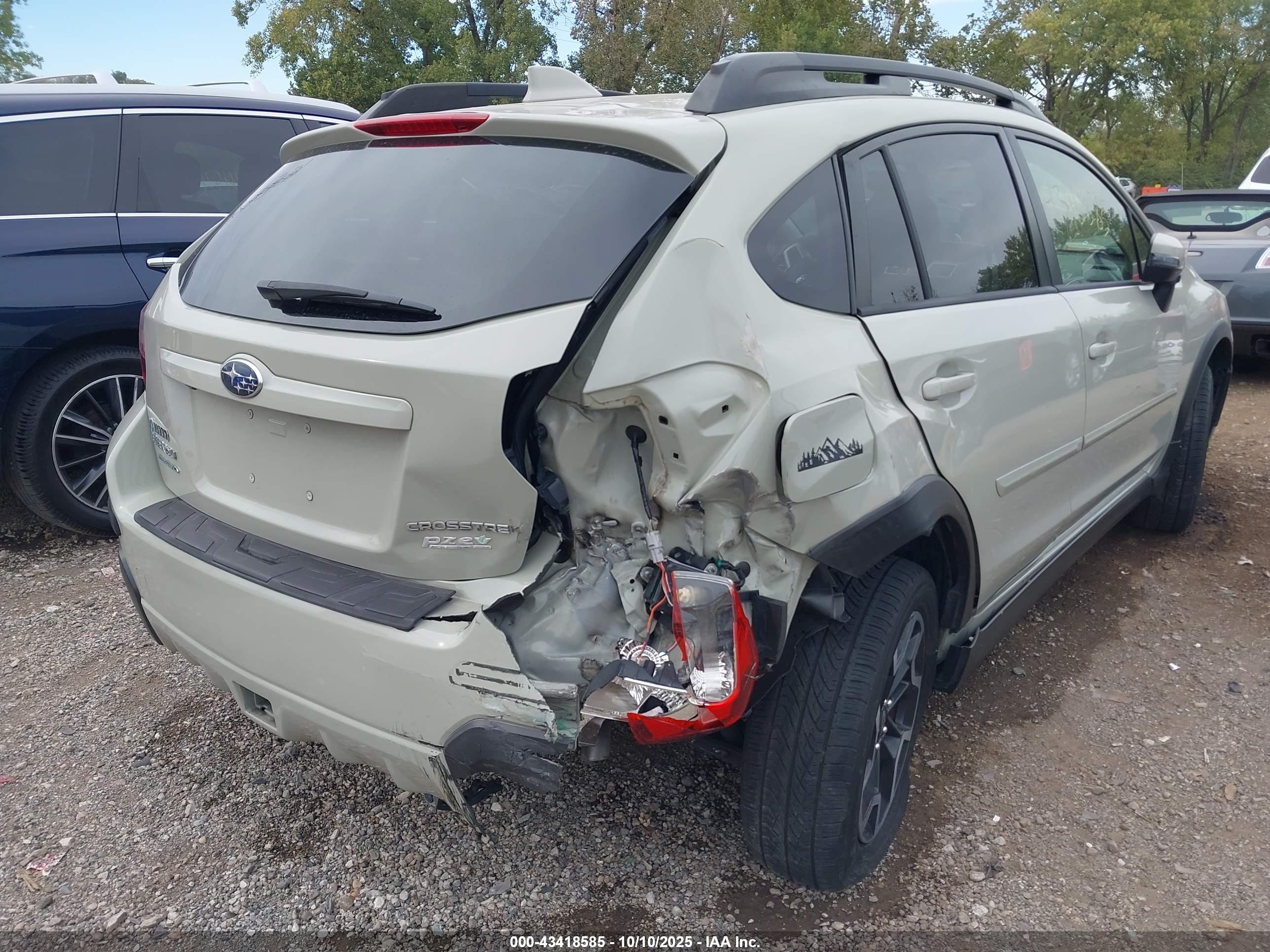 SUBARU CROSSTREK image 6