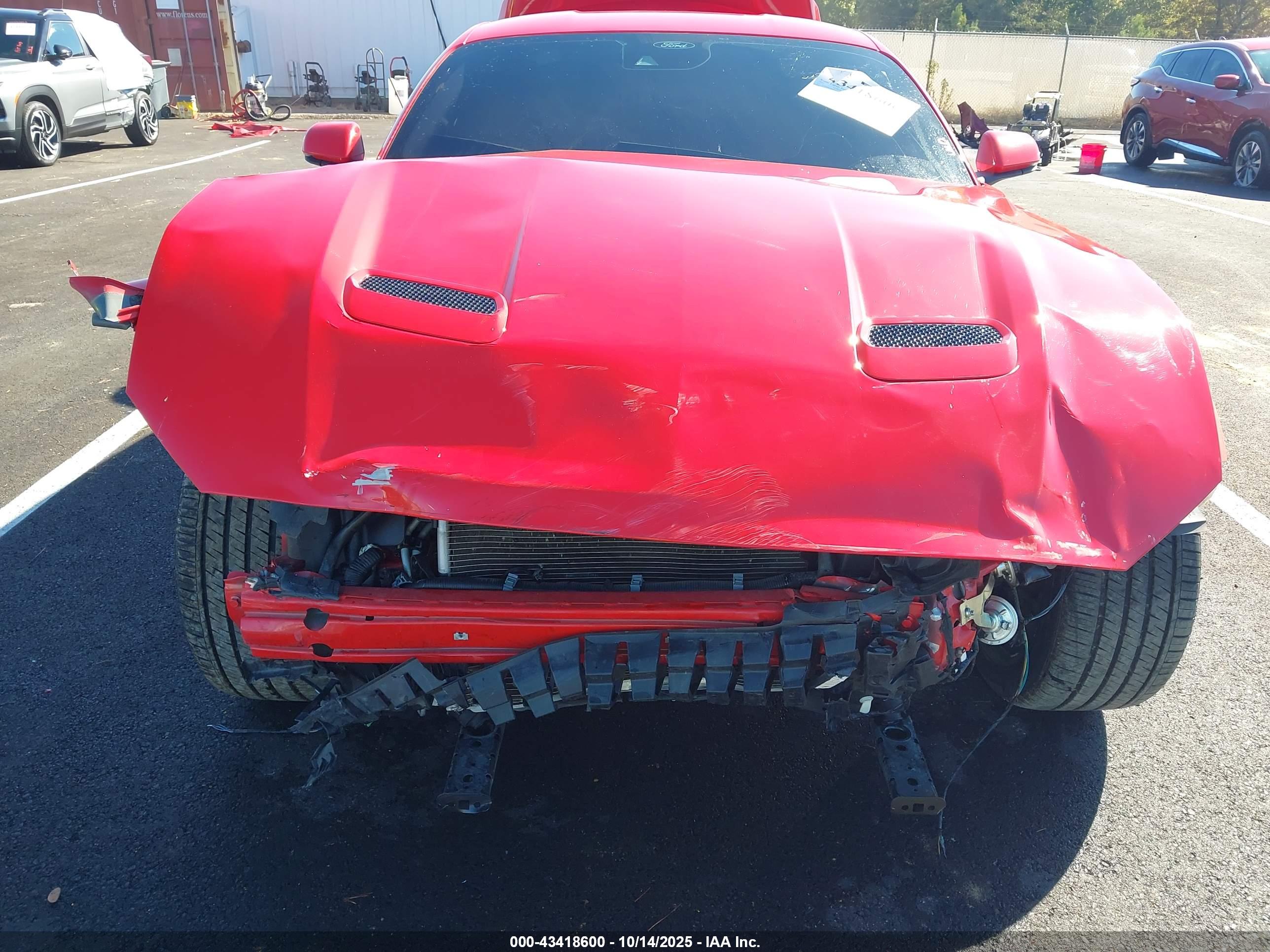 FORD MUSTANG image 6