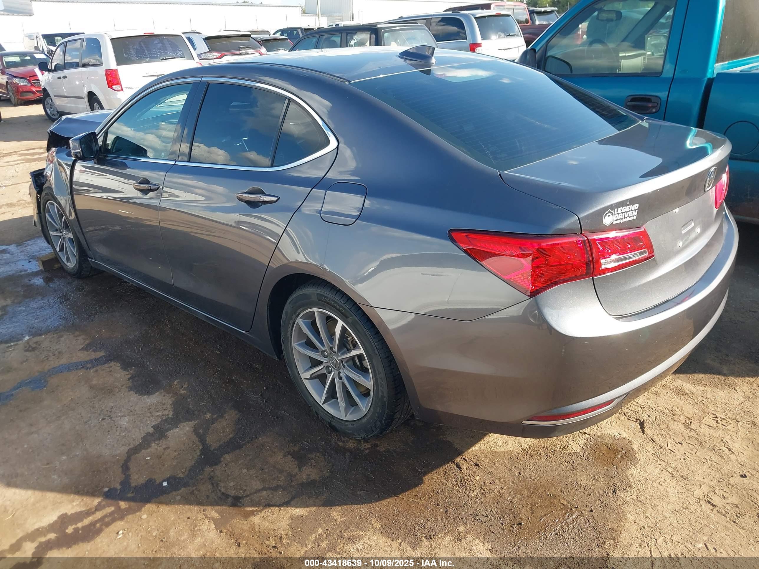 ACURA TLX image 3